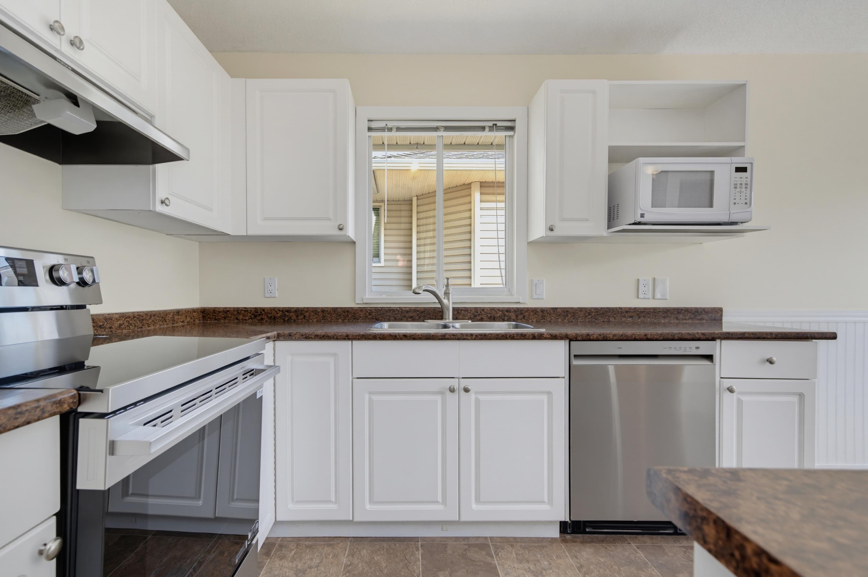 8 - 21928 48 Avenue, Langley, V3A 8H1 — photo 3