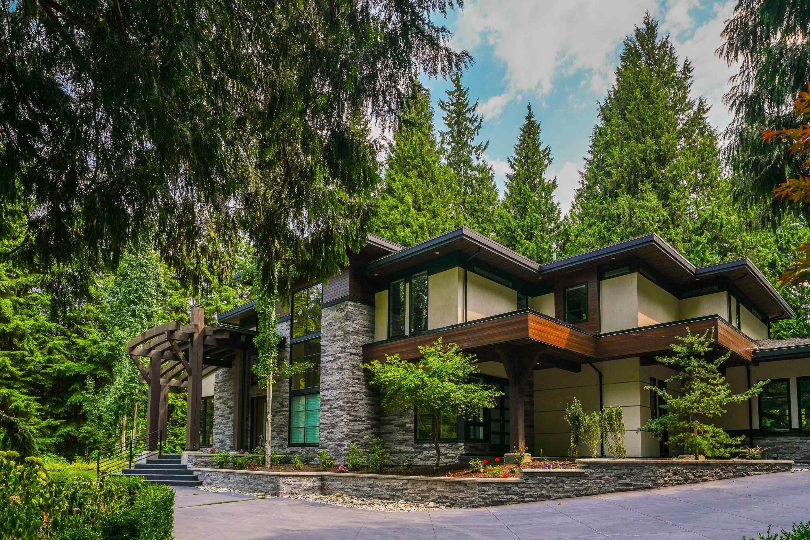 13262 Woodcrest Drive, Surrey