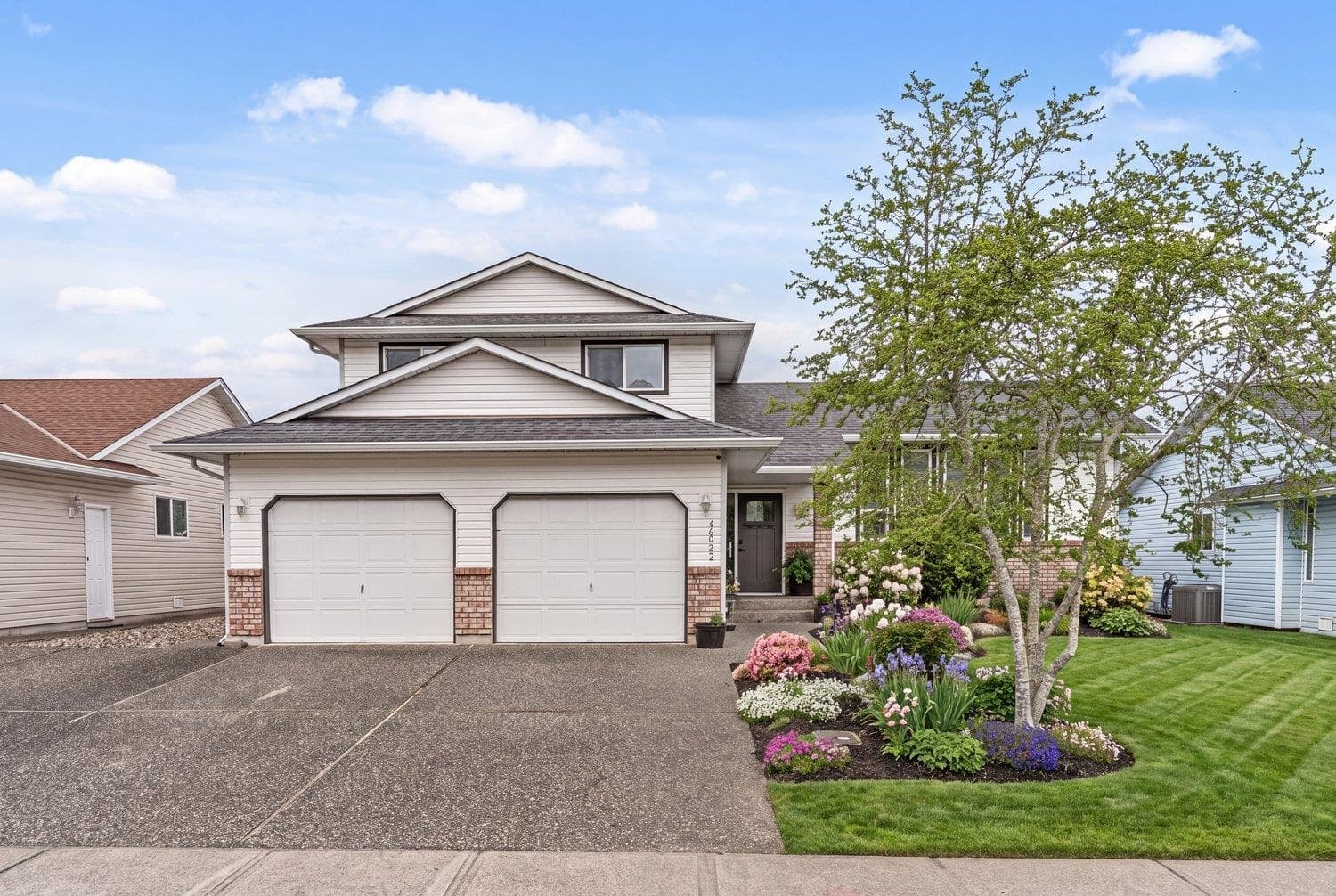 44983 Cumberland Avenue, Chilliwack, V2R 3C2 — photo 1
