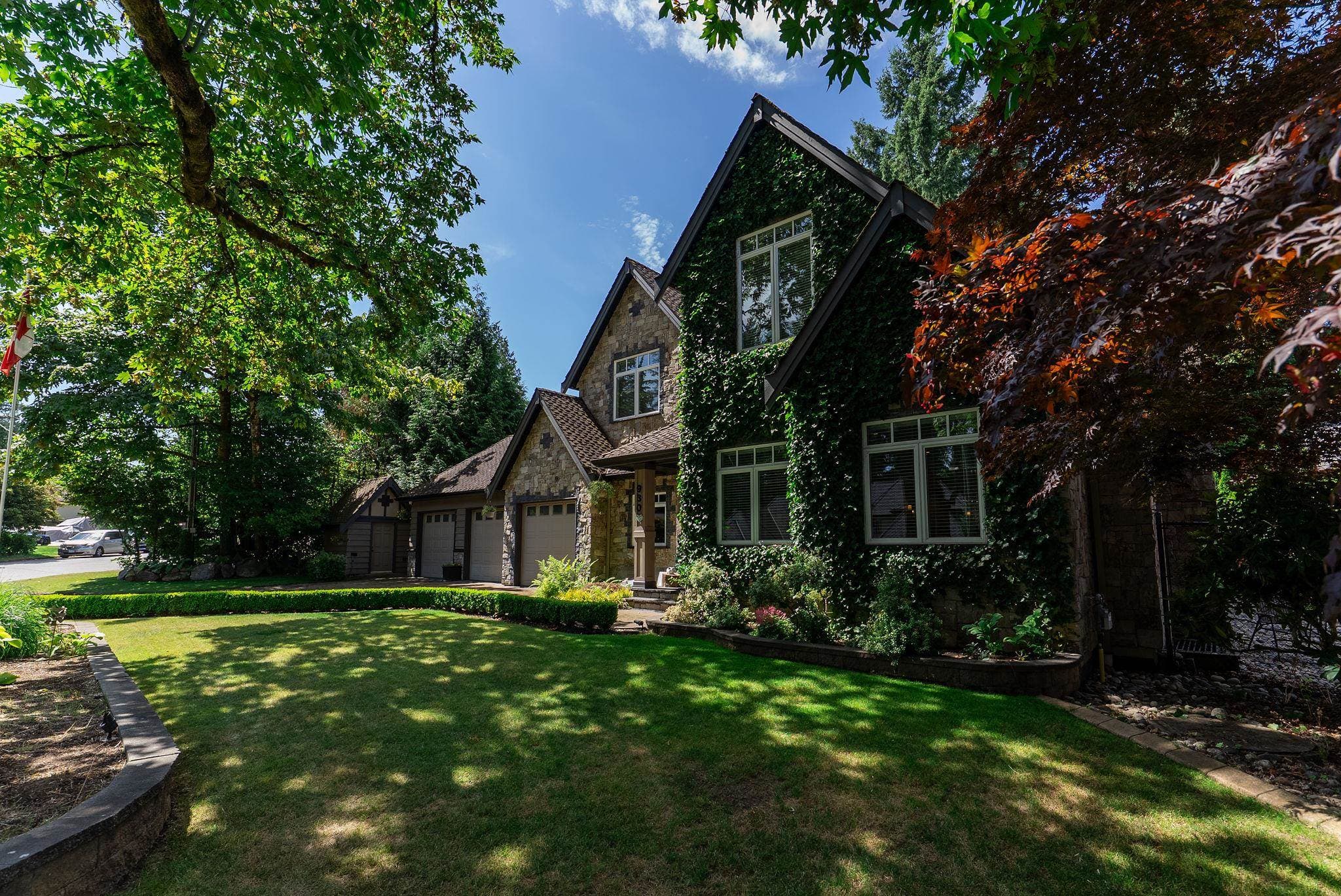 930 Selkirk Crescent, Coquitlam, V3J 6E5 — photo 3