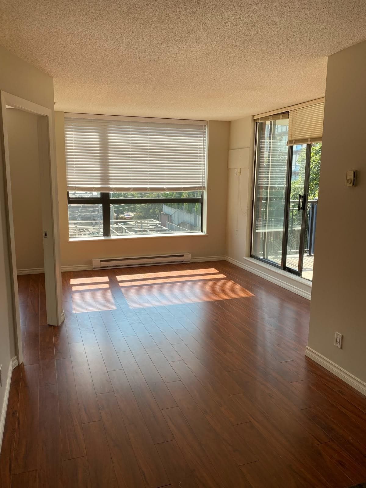 301 - 833 Agnes Street, New Westminster