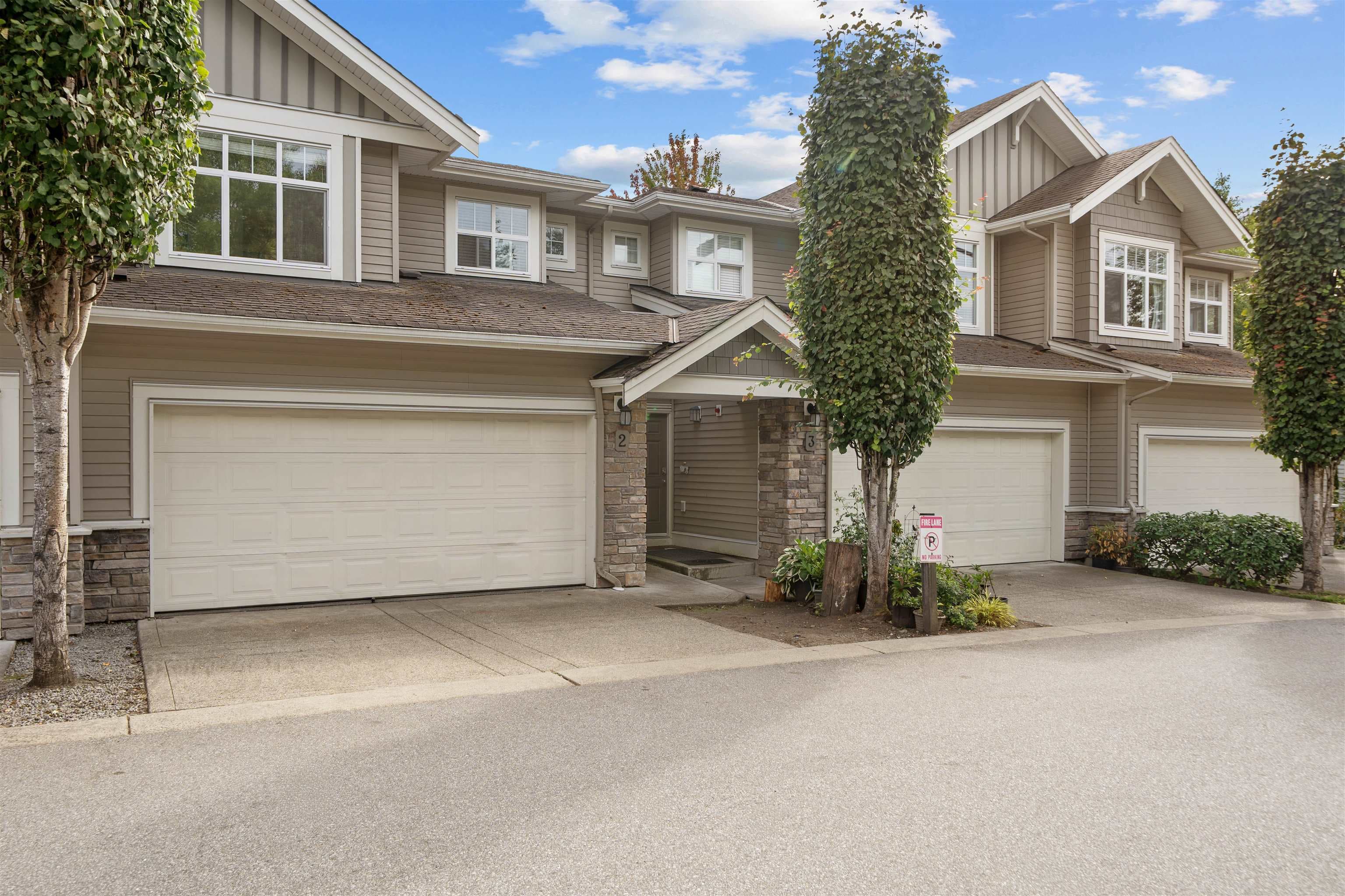 2 - 11282 Cottonwood Drive, Maple Ridge, V2X 8W8 — photo 1
