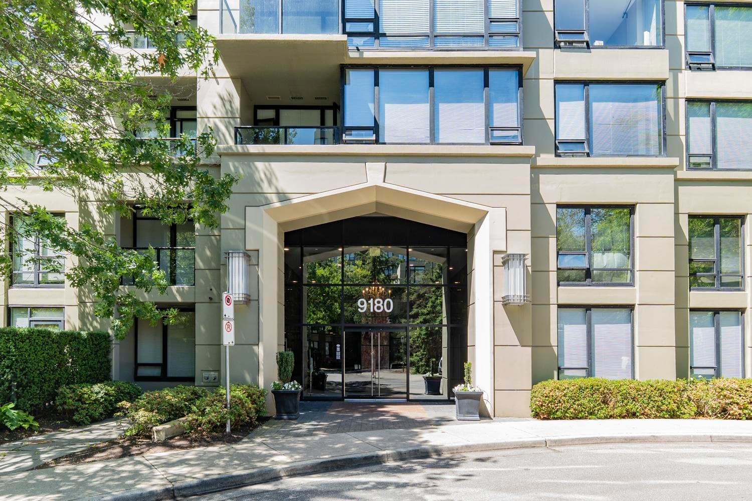 609 - 9180 Hemlock Drive, Richmond, V6Y 4J5 — photo 2