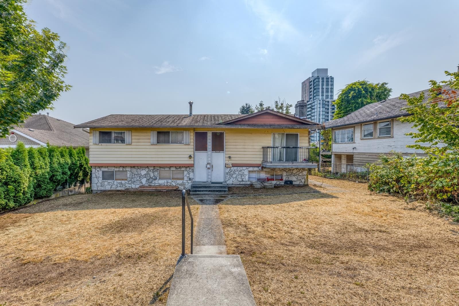920 Harris Avenue, Coquitlam