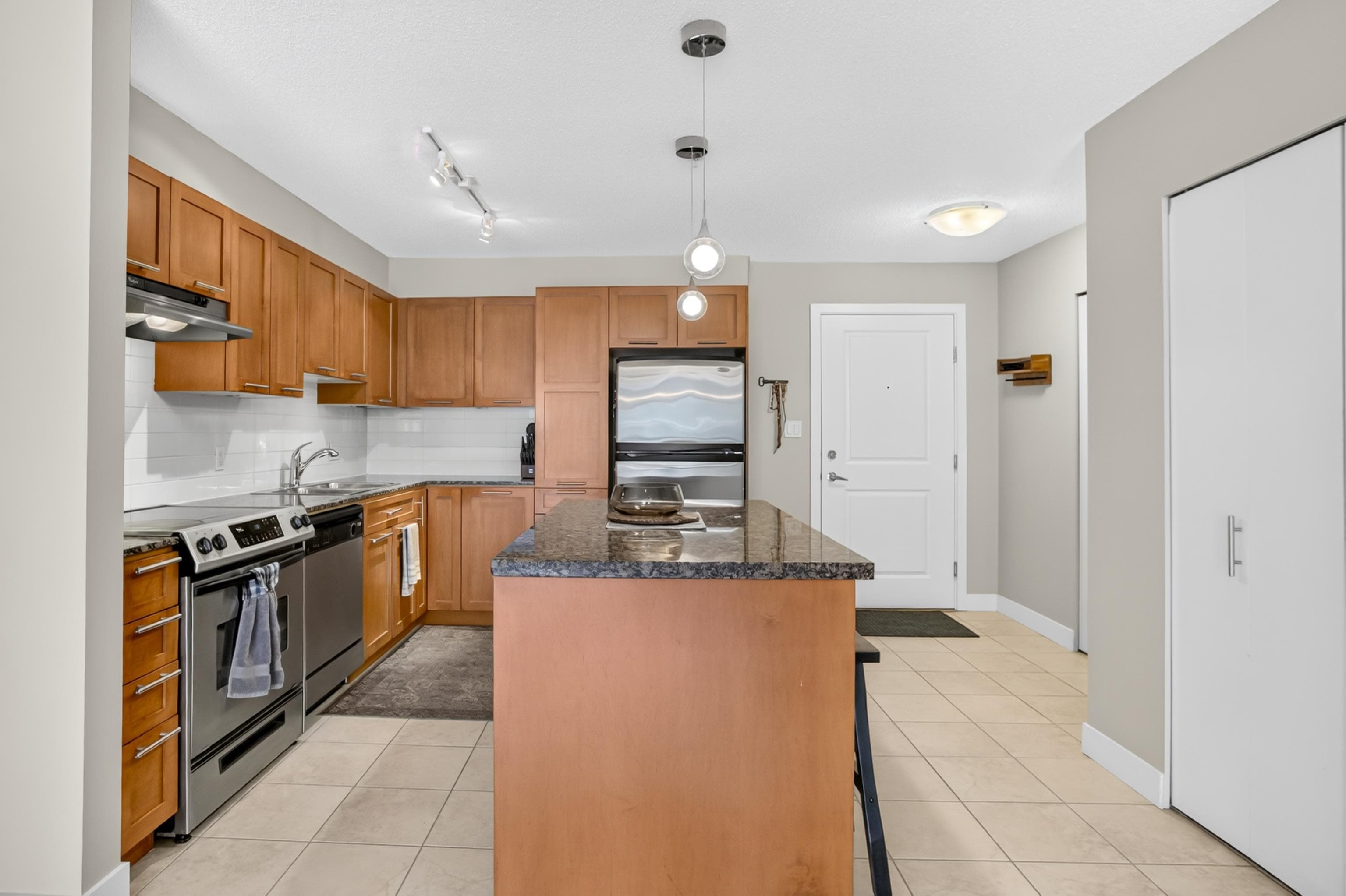 234 - 19673 Meadow Gardens Way, Pitt Meadows, V3Y 0A1 — photo 4