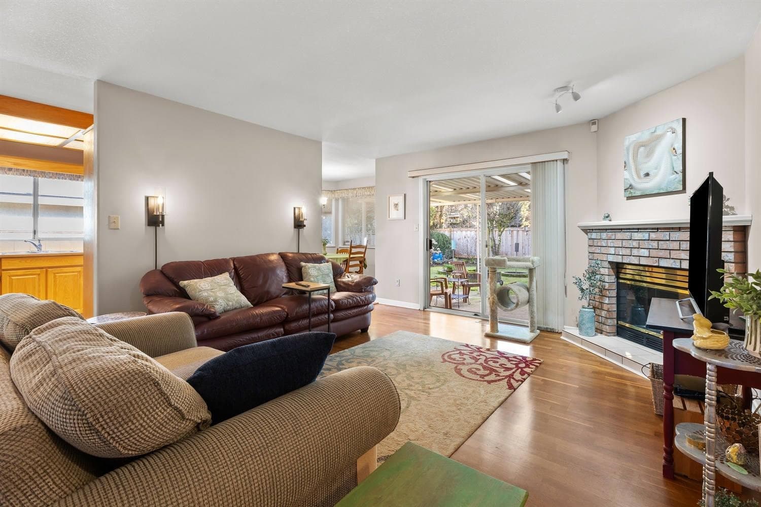 16328 108a Avenue, Surrey, V4N 1N8 — photo 3