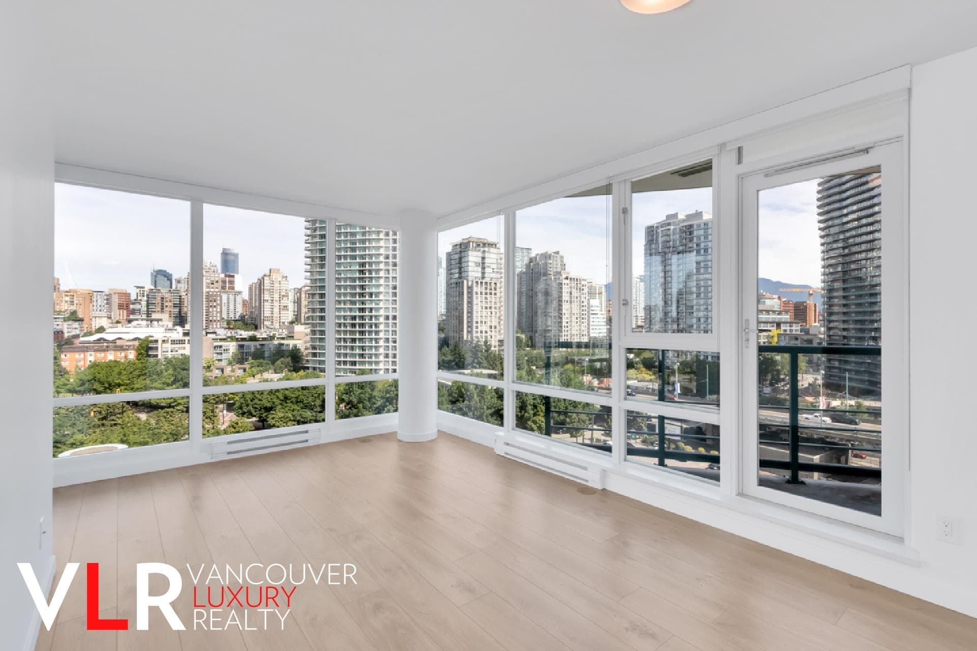 1201 - 1033 Marianaside Crescent, Vancouver