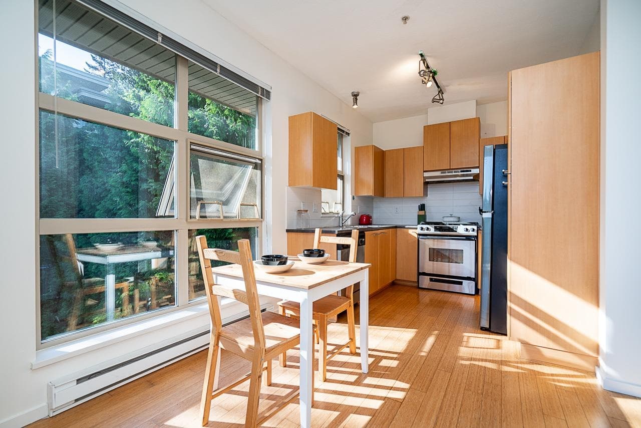 516 - 9319 University Crescent, Burnaby, V5A 4Y5 — photo 2