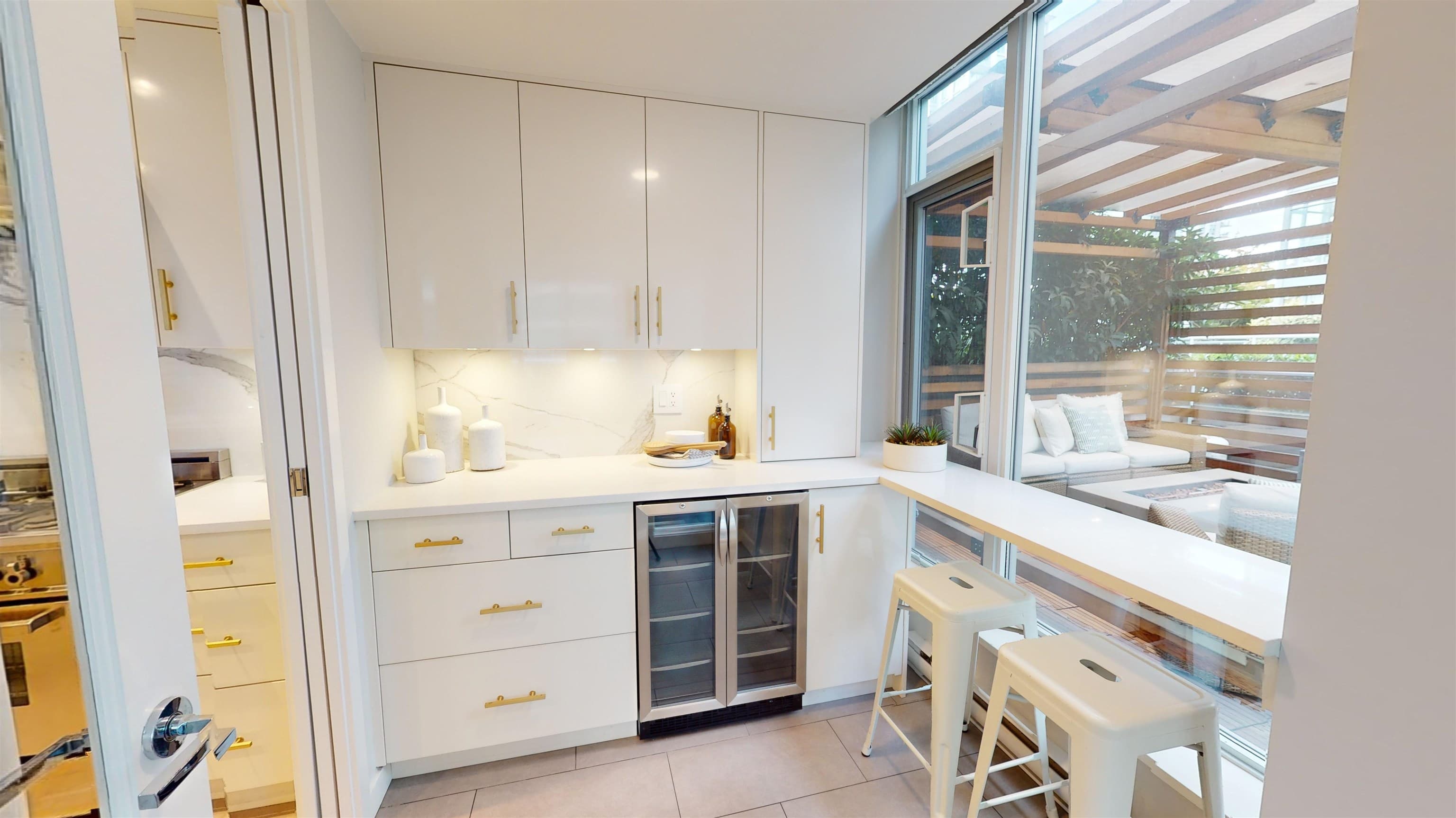505 - 833 Homer Street, Vancouver, V6B 0H4 — photo 4