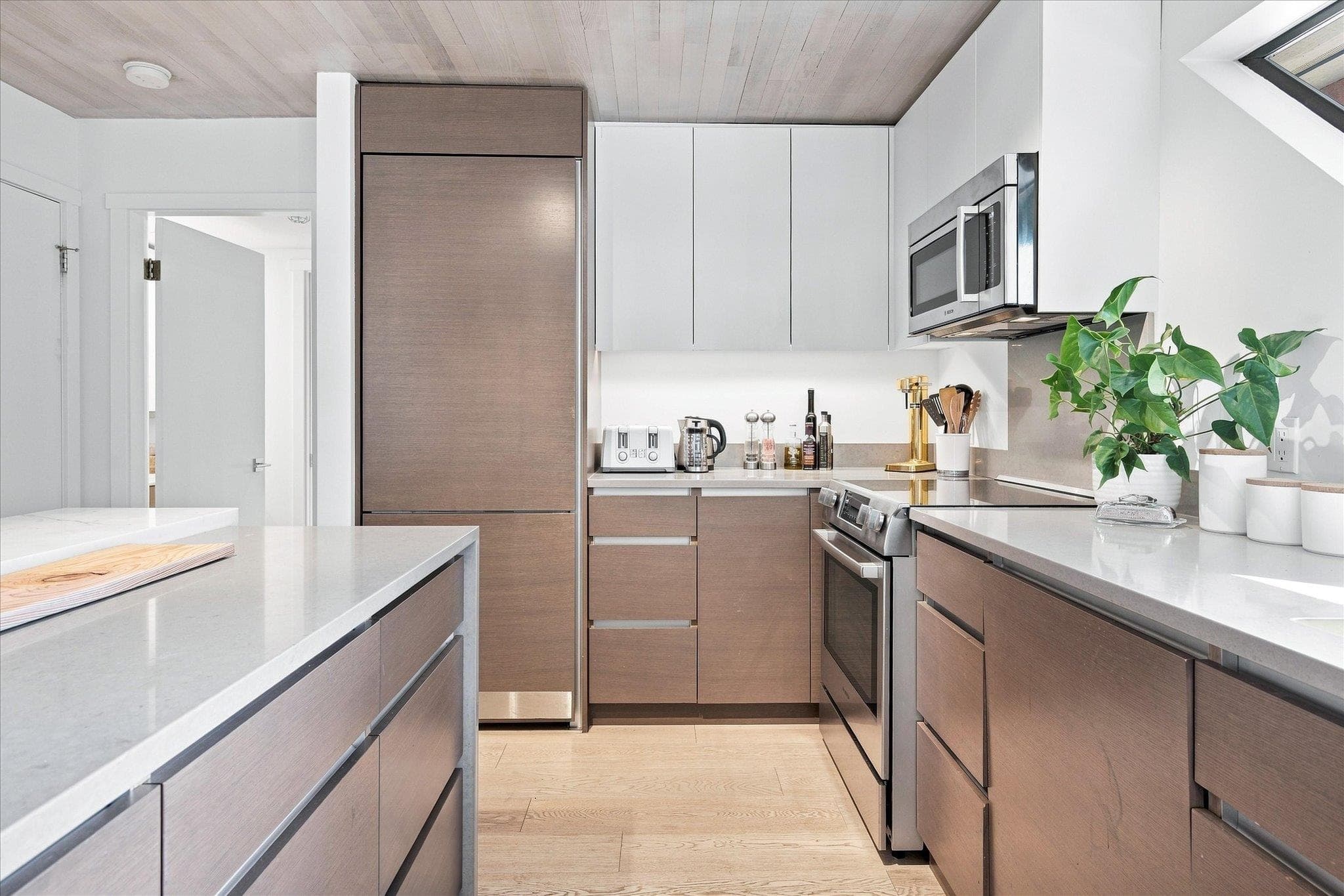 4 - 4637 Blackcomb Way, Whistler, V8E 0Y6 — photo 5