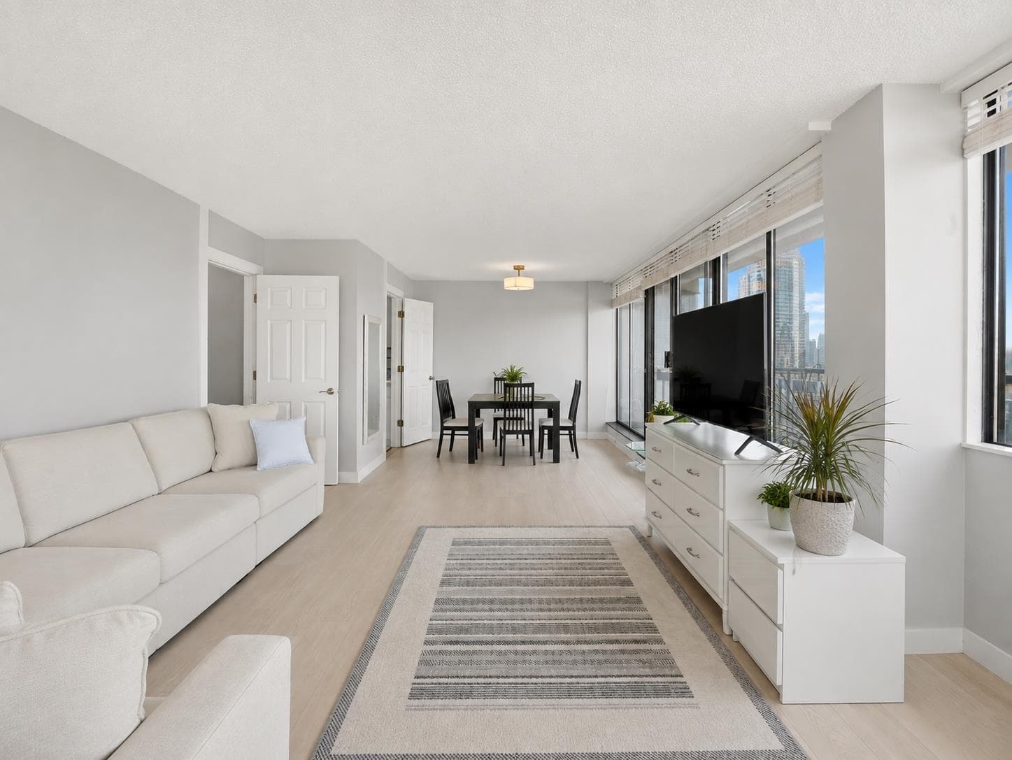 1102 - 6540 Burlington Avenue, Burnaby, V5H 4G3 — photo 4