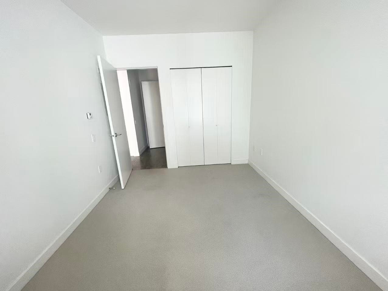 110 - 9250 University High Street, Burnaby, V5A 0B3 — photo 4