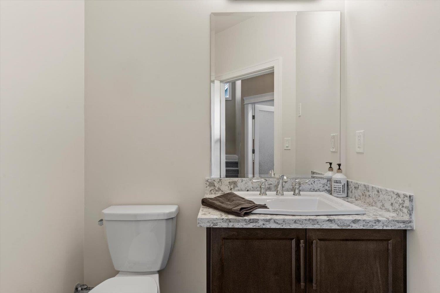 1920 Peregrine Place, Agassiz, V0M 1A1 — photo 4
