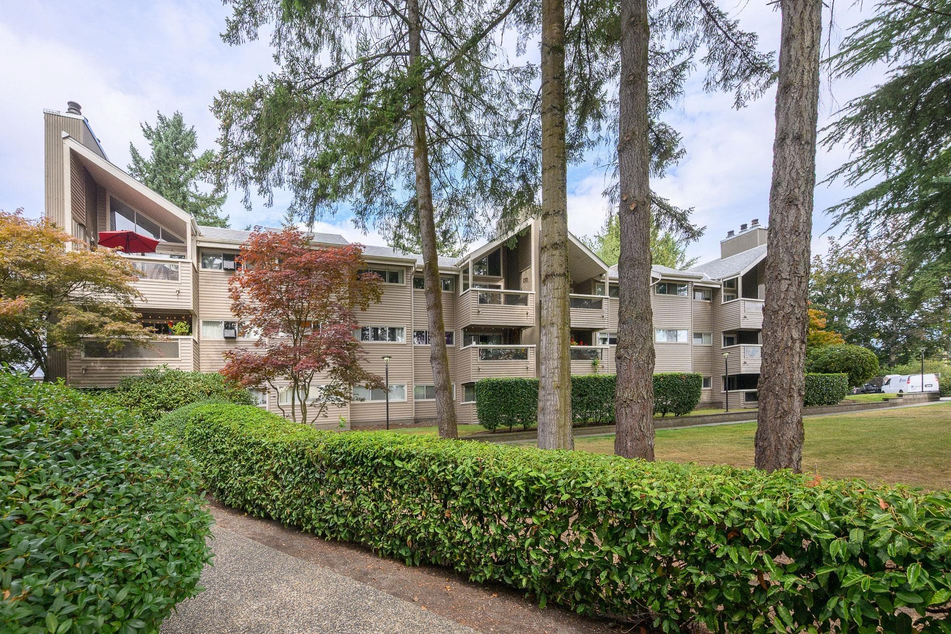 309 - 932 Robinson Street, Coquitlam, V3J 7R8 — photo 1