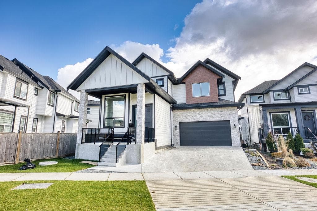 7080 192a Street, Surrey, V4N 6V1 — photo 1