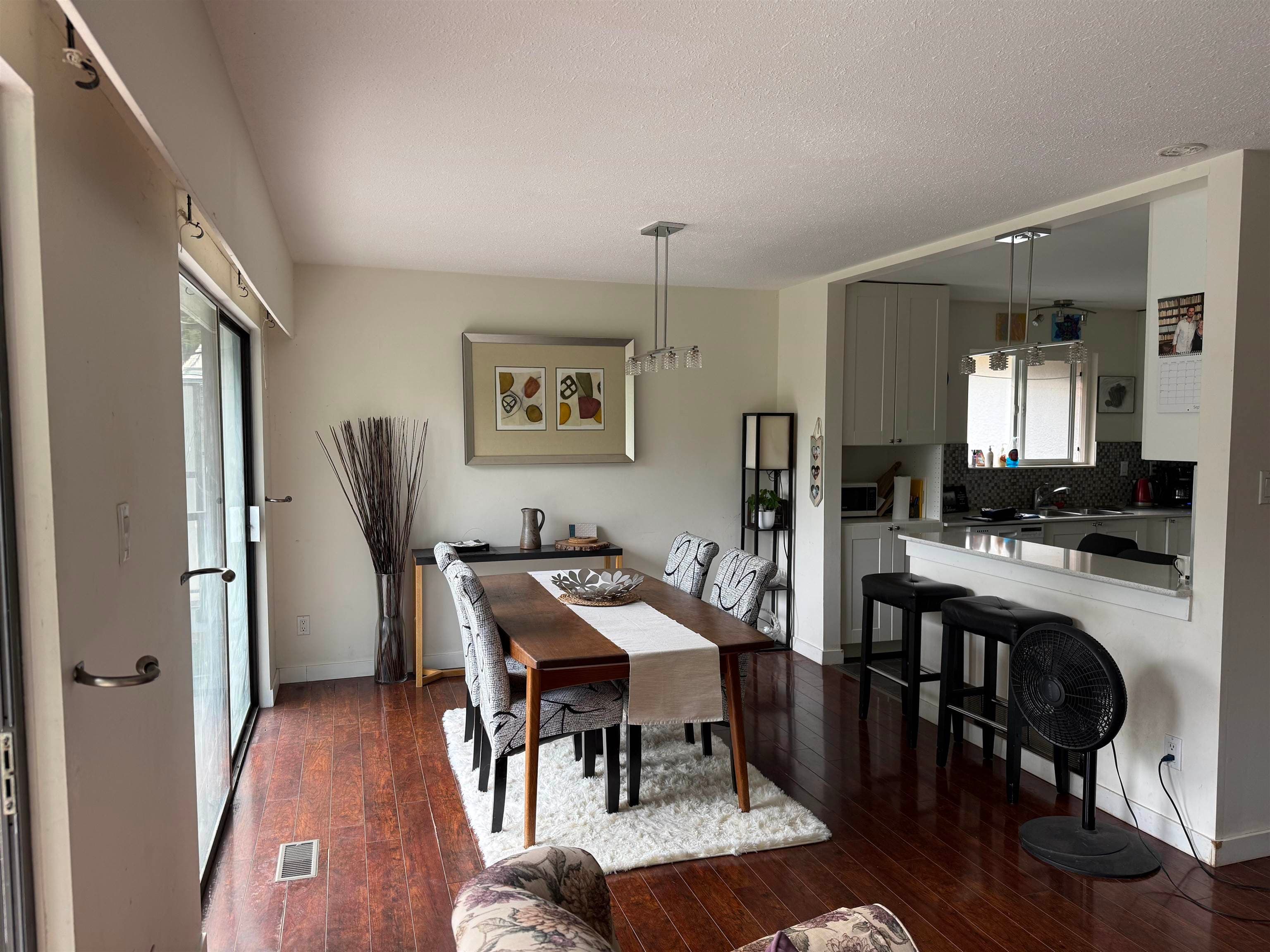 3990 Mt Seymour Parkway, North Vancouver, V7G 1C4 — photo 2