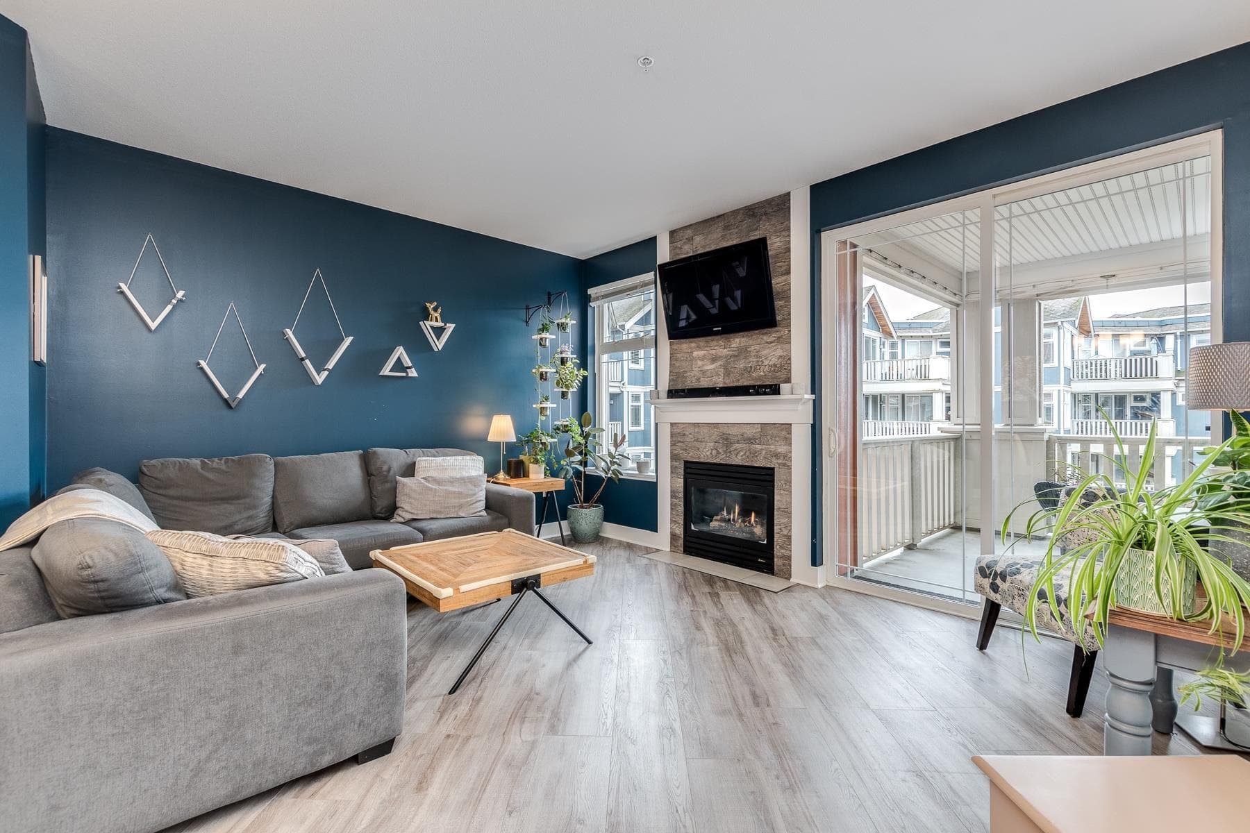 307 - 15368 16a Avenue, Surrey, V4A 1S9 — photo 4