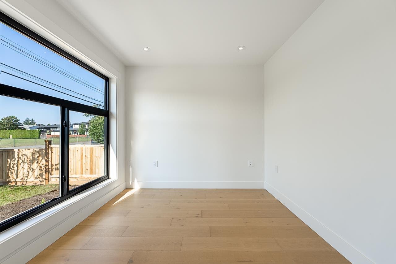 4943 44 Avenue, Delta, V4K 1B9 — photo 3