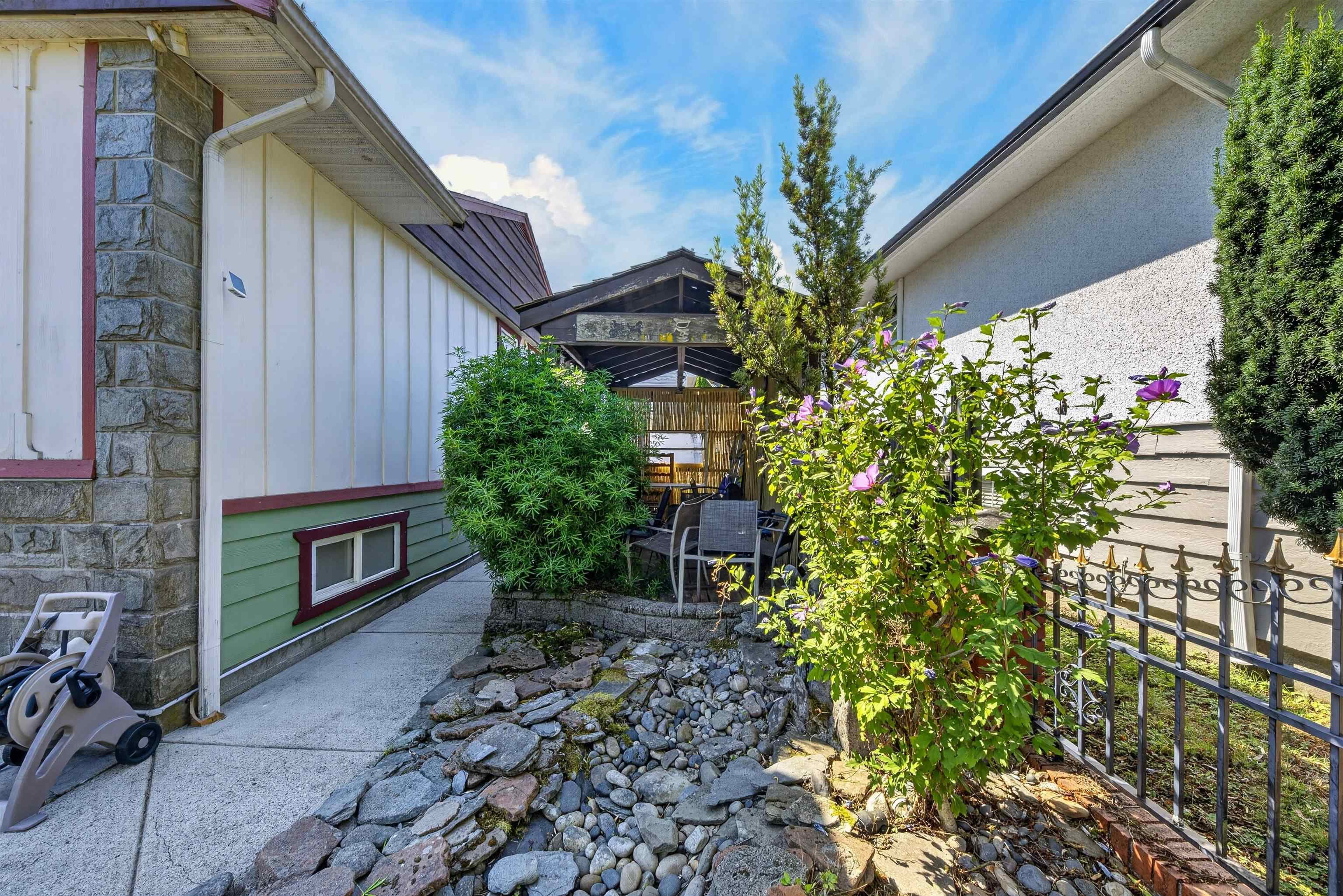 4116 Gilpin Crescent, Burnaby, V5G 2K2 — photo 5