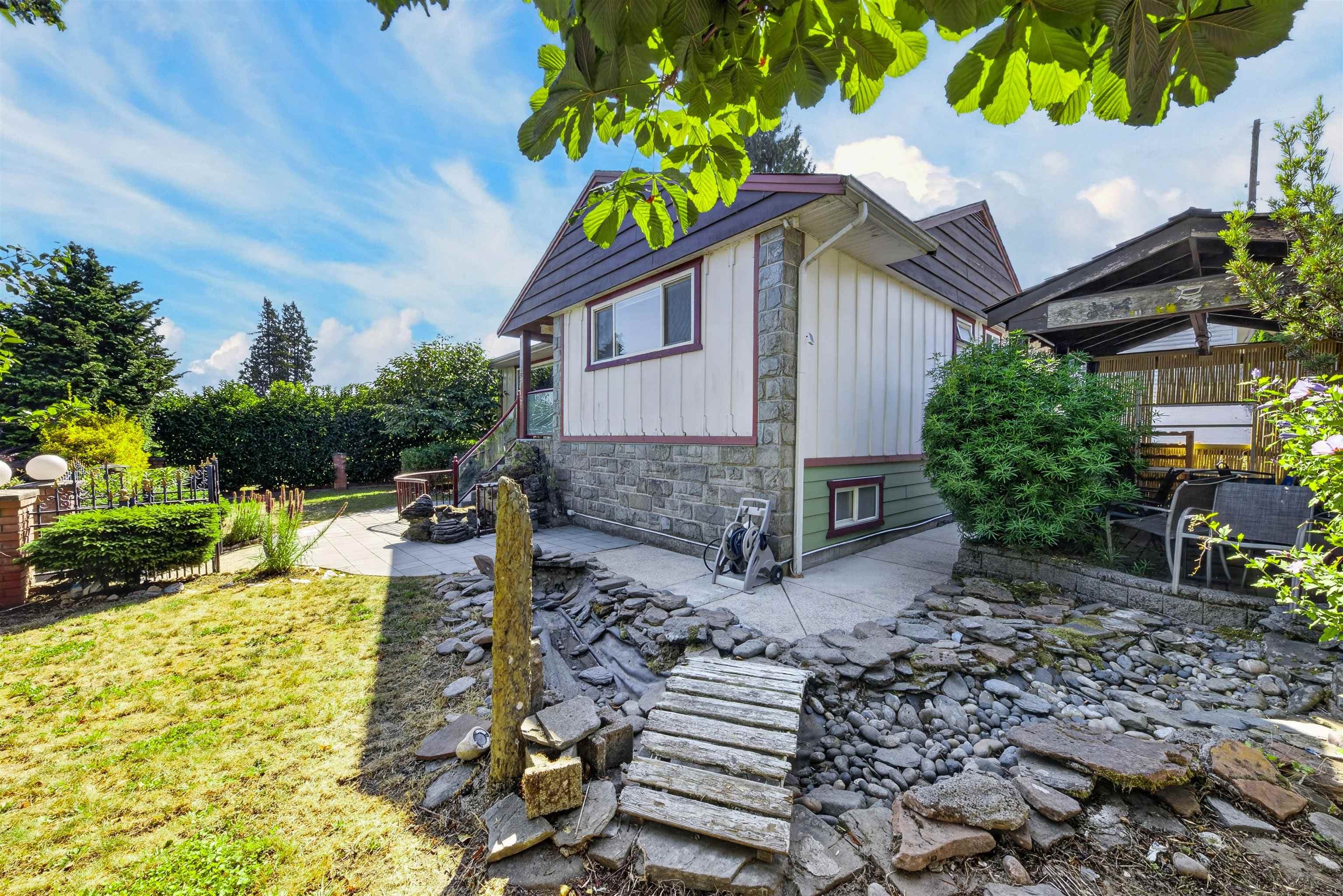 4116 Gilpin Crescent, Burnaby, V5G 2K2 — photo 4