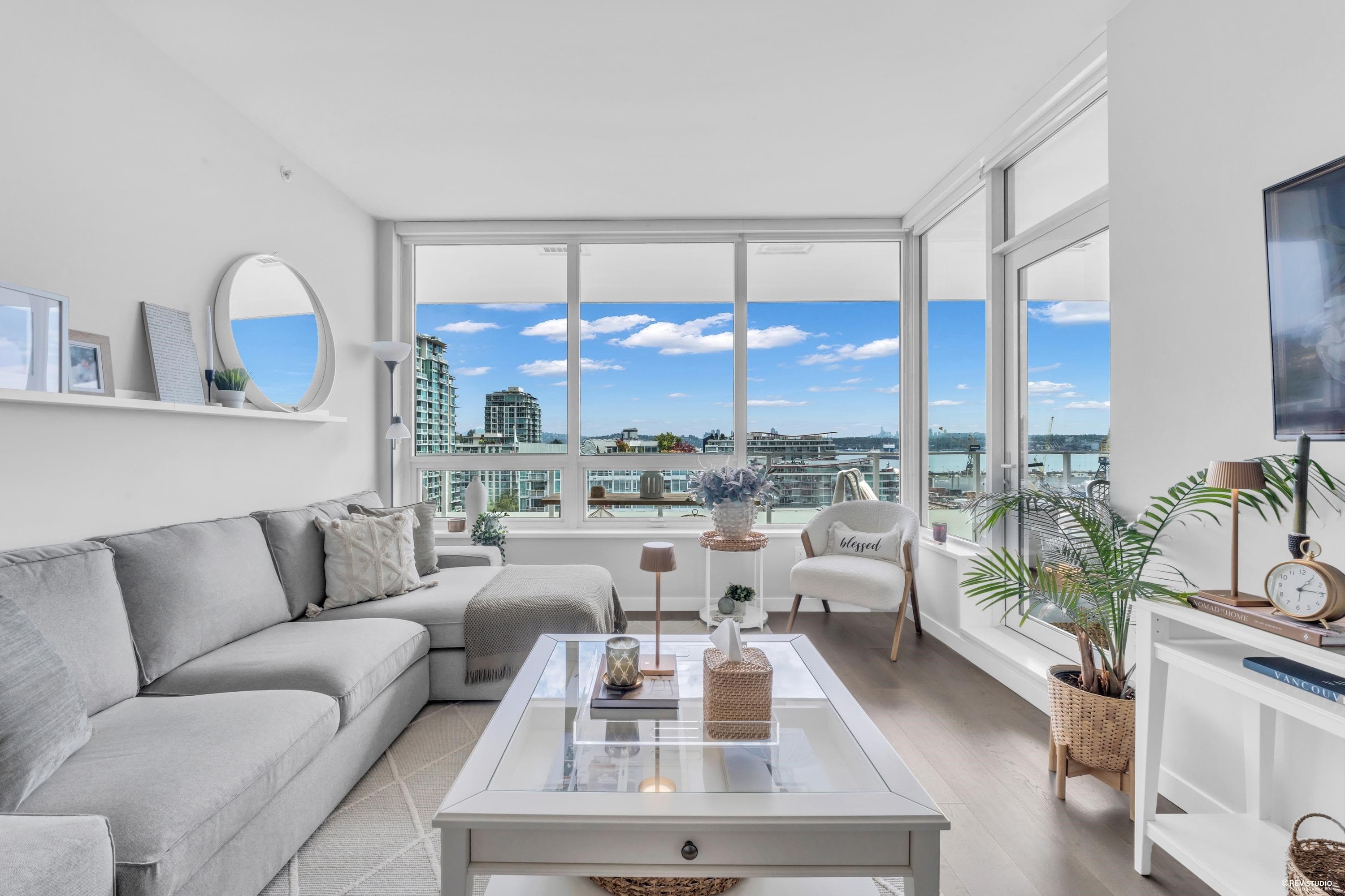 1309 - 118 Carrie Cates Court, North Vancouver, V7M 0G6 — photo 3