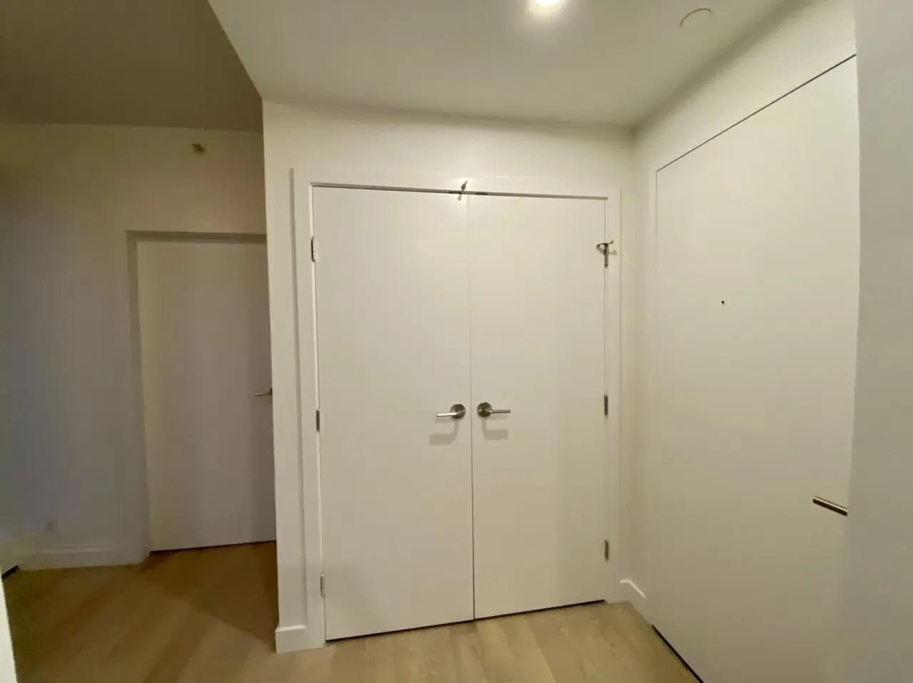 1803 - 1480 Howe Street, Vancouver, V6Z 0G5 — photo 2