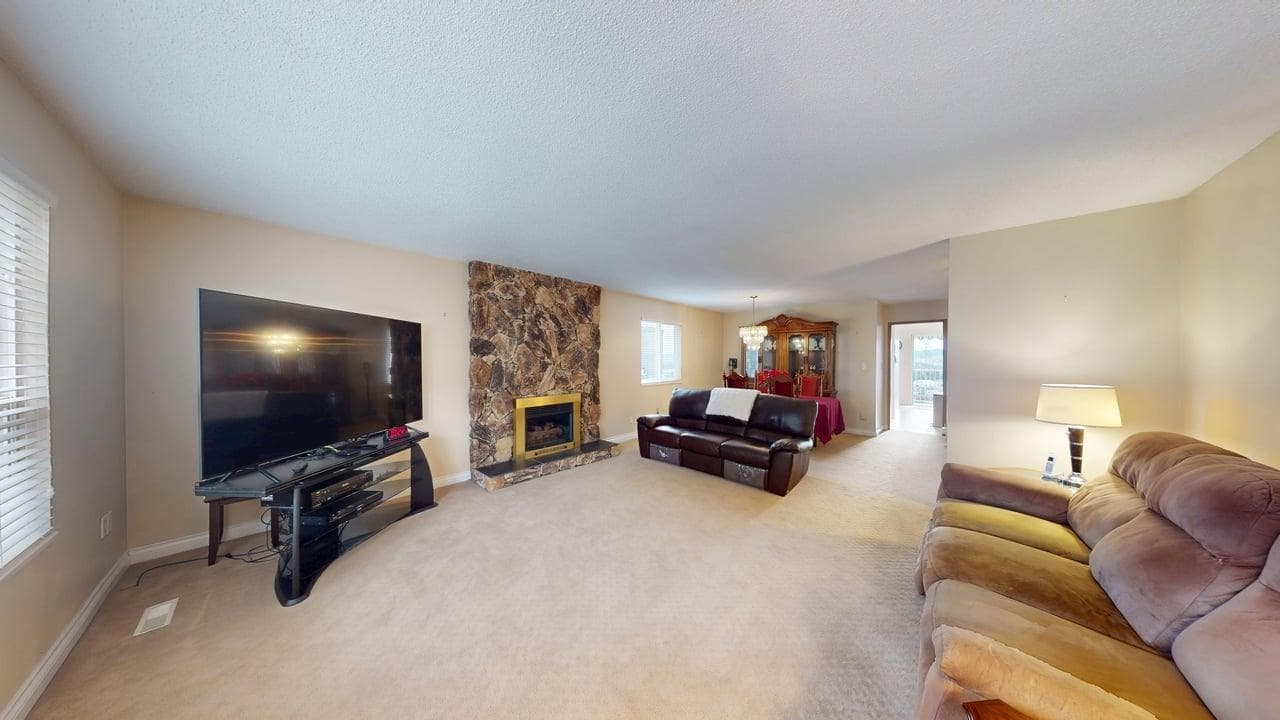 197 Warrick Street, Coquitlam, V3K 6C1 — photo 3