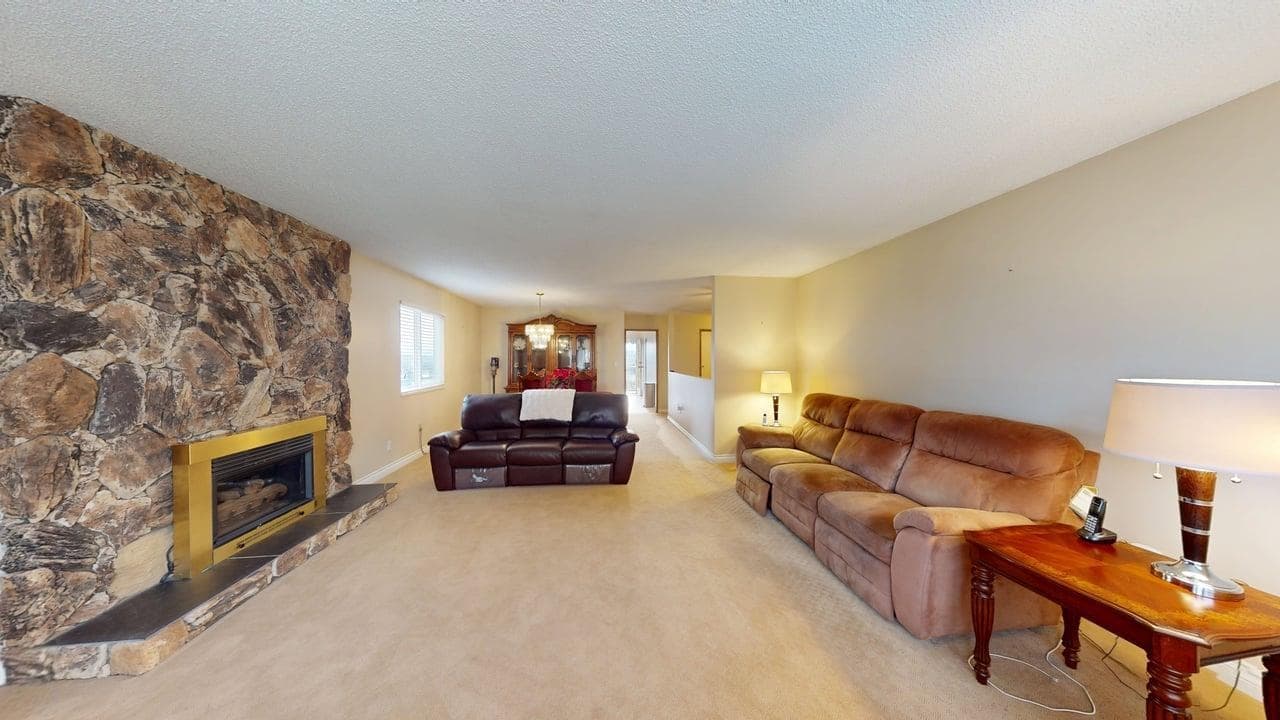 197 Warrick Street, Coquitlam, V3K 6C1 — photo 4