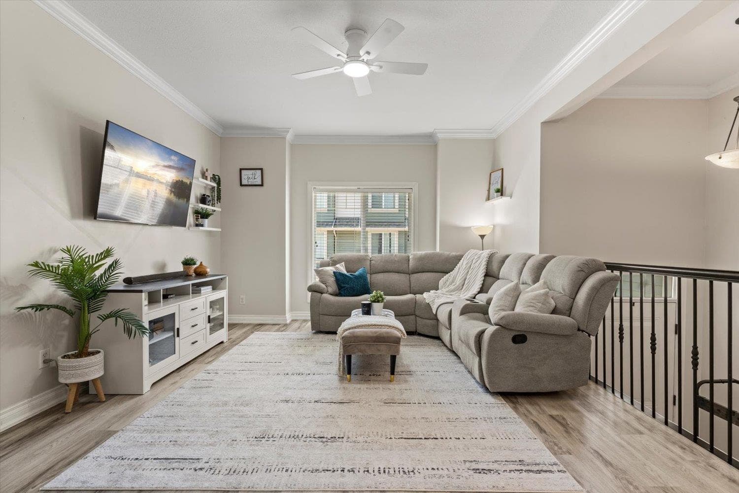 25 - 6498 Southdowne Place, Chilliwack, V2R 0K3 — photo 2