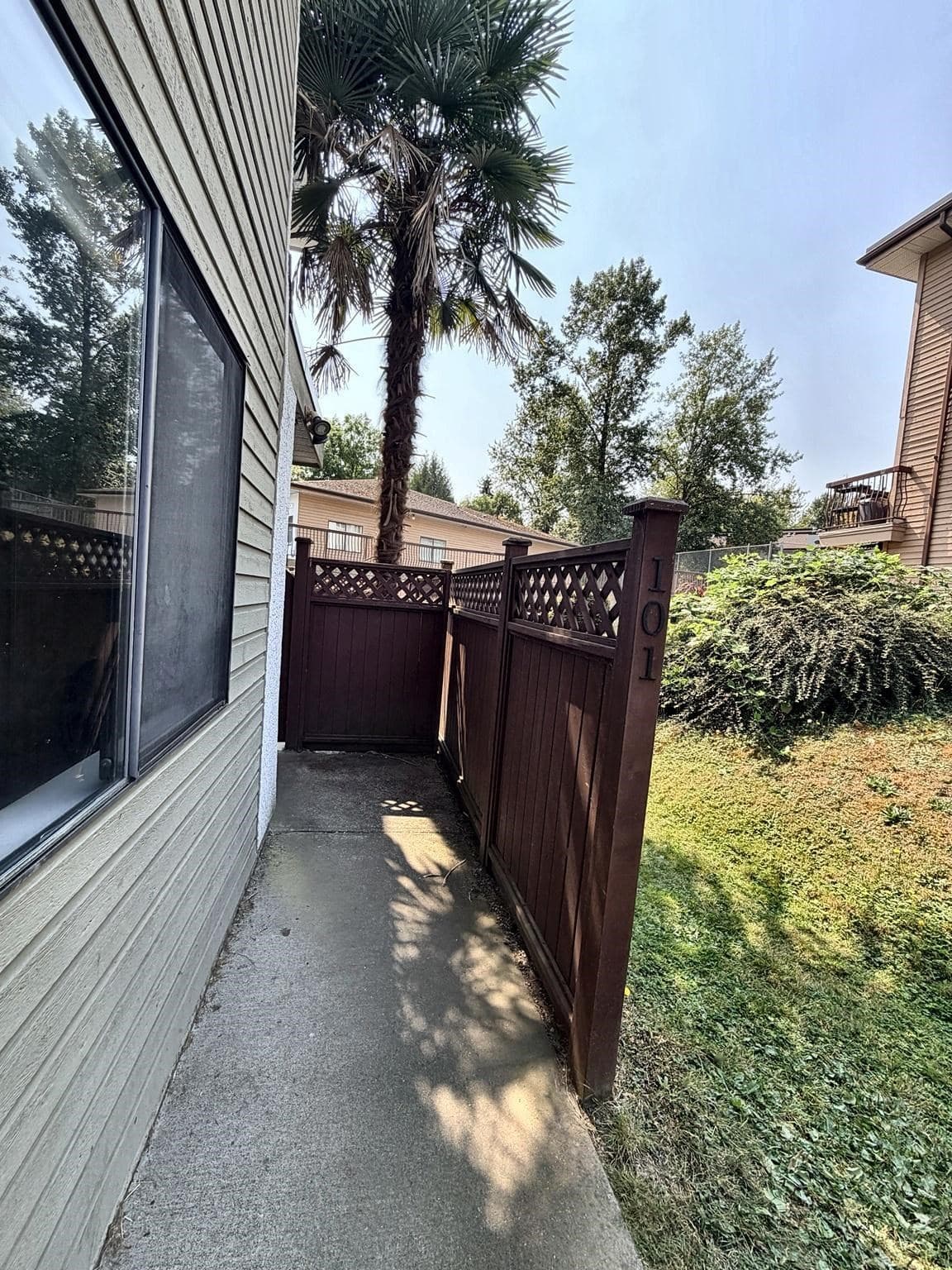 101 - 7131 133a Street, Surrey, V3W 8A1 — photo 3