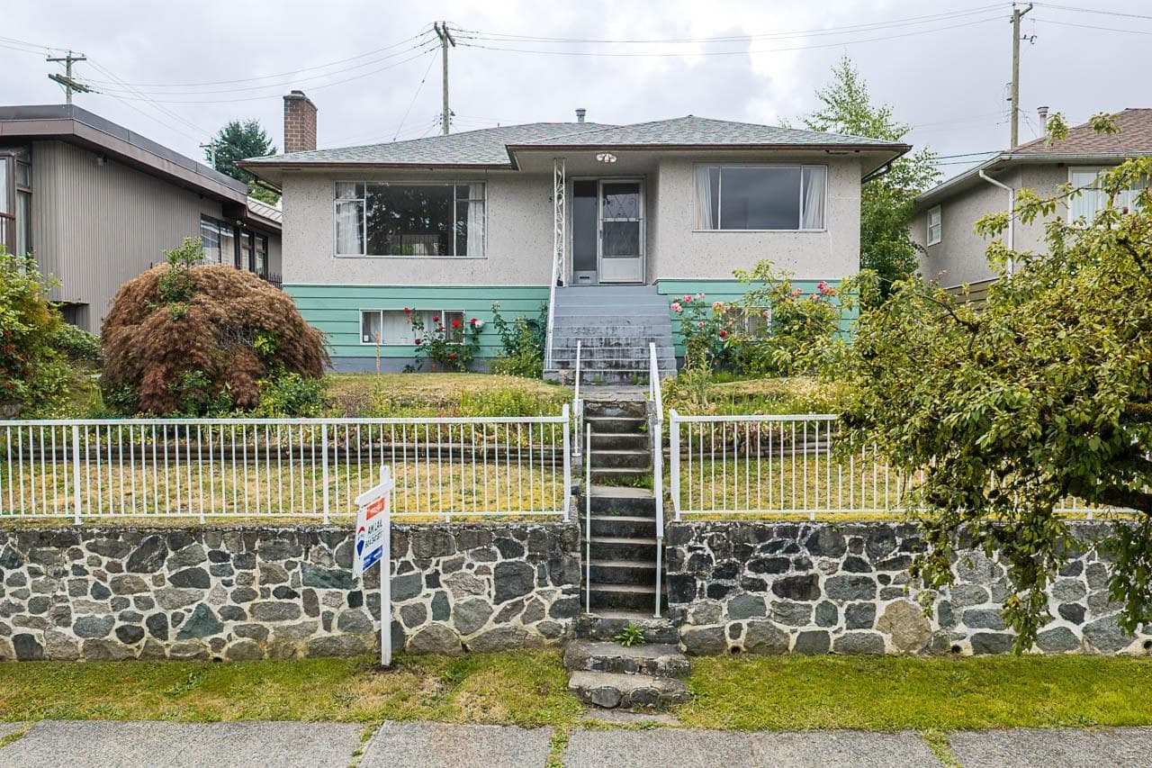 5326 Fleming Street, Vancouver, V5P 3E9 — photo 1