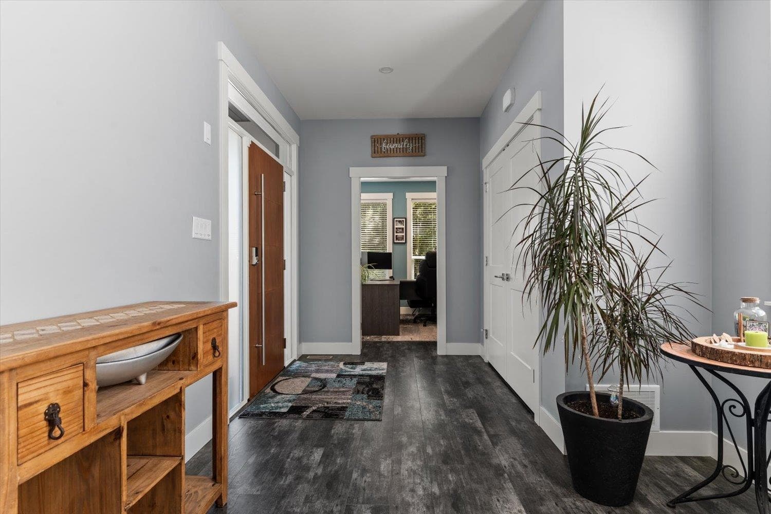 45977 Lake Drive, Chilliwack, V2R 2P9 — photo 5