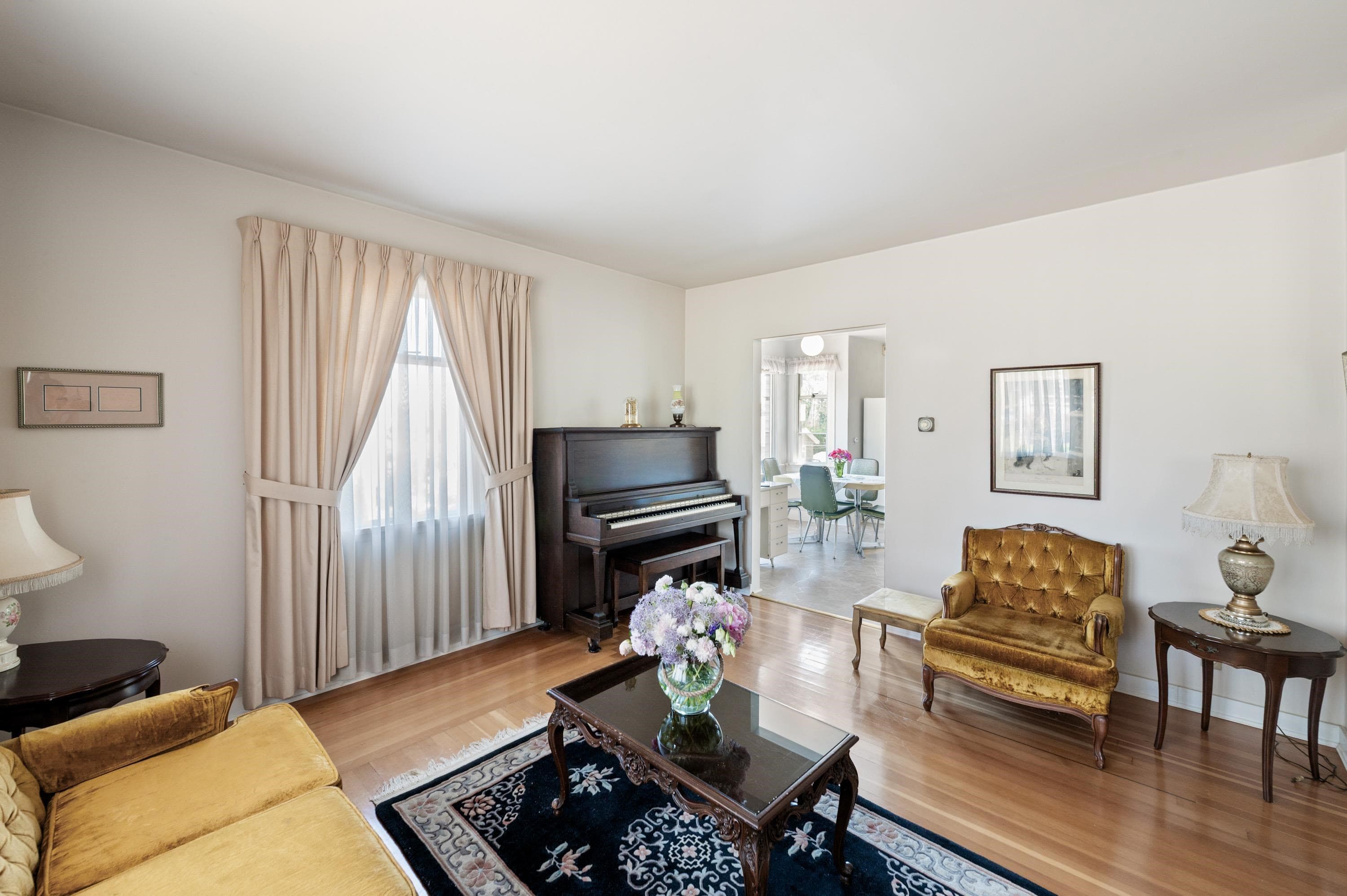 454 Elmer Street, New Westminster, V3L 4M5 — photo 5