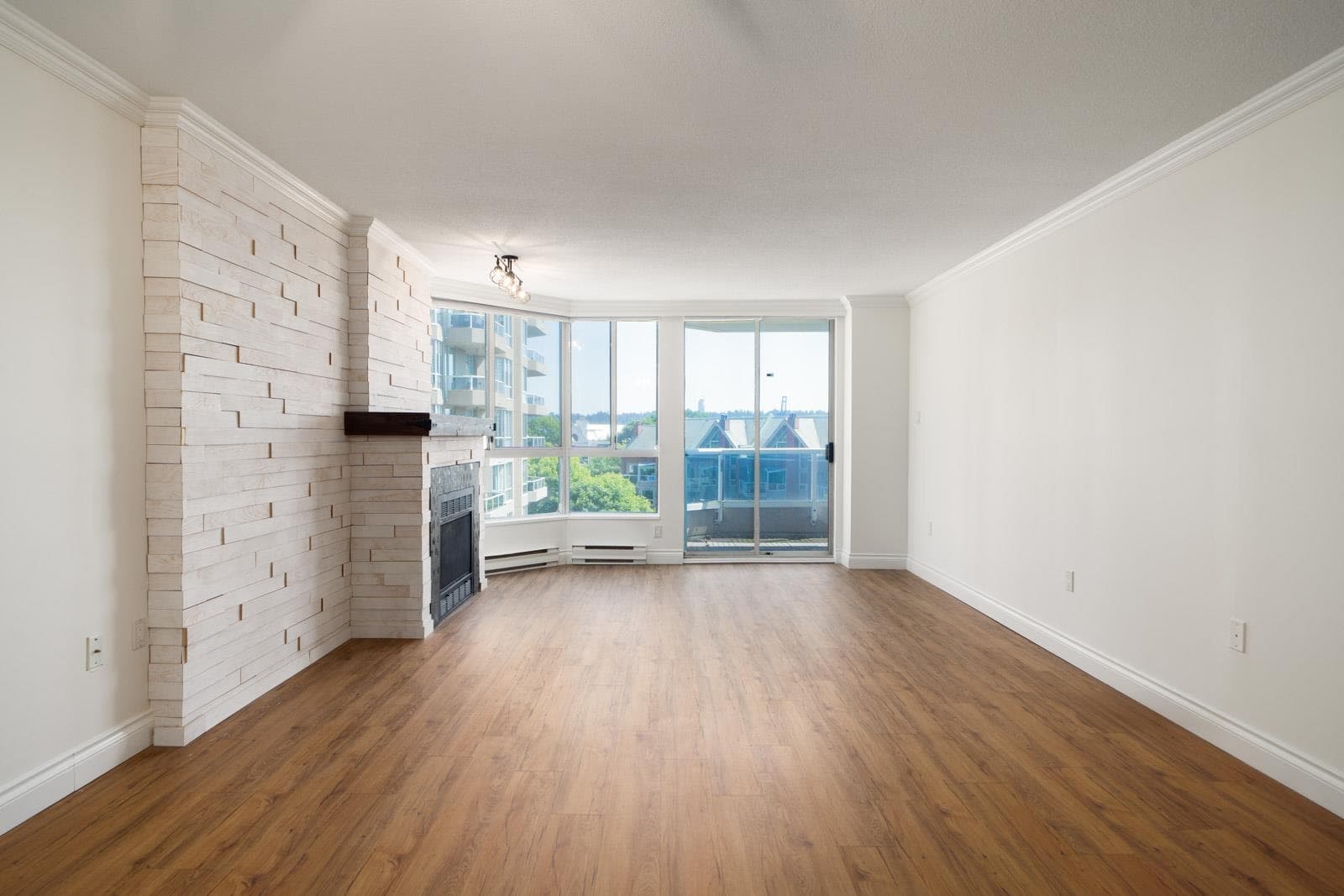 605 - 1245 Quayside Drive, New Westminster, V3M 6J6 — photo 5