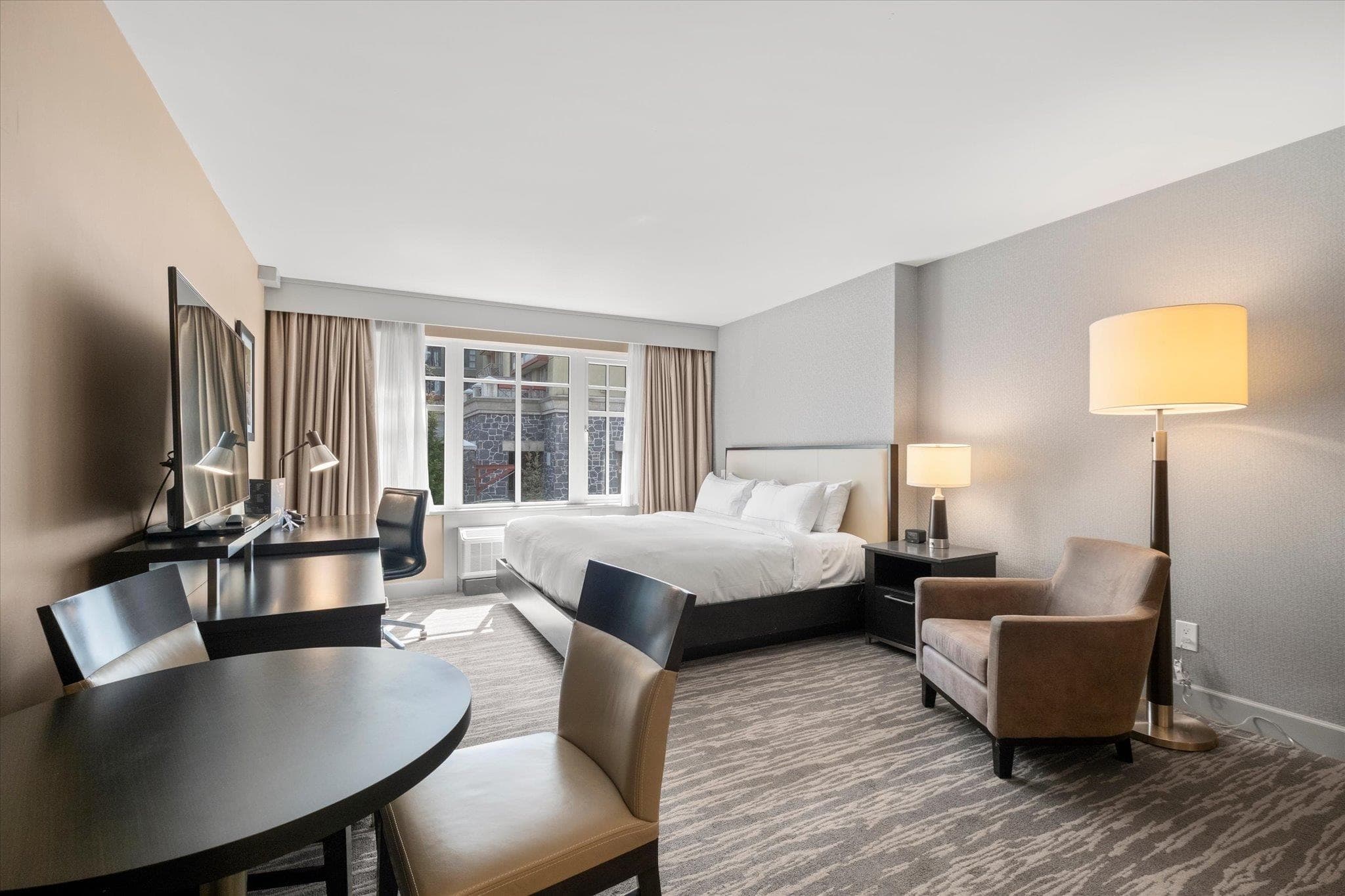466/468 - 4050 Whistler Way, Whistler, V8E 1H9 — photo 2