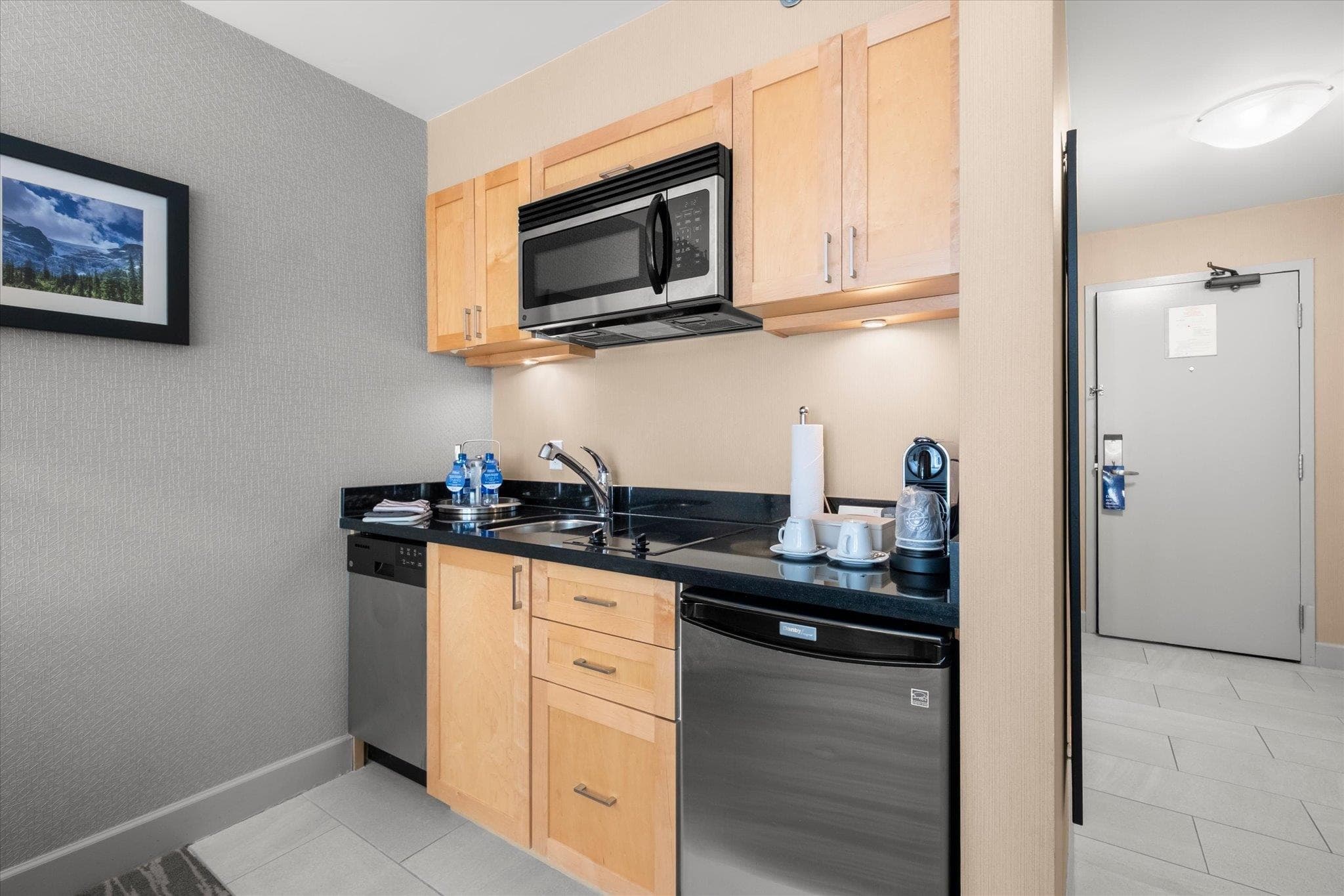 466/468 - 4050 Whistler Way, Whistler, V8E 1H9 — photo 5