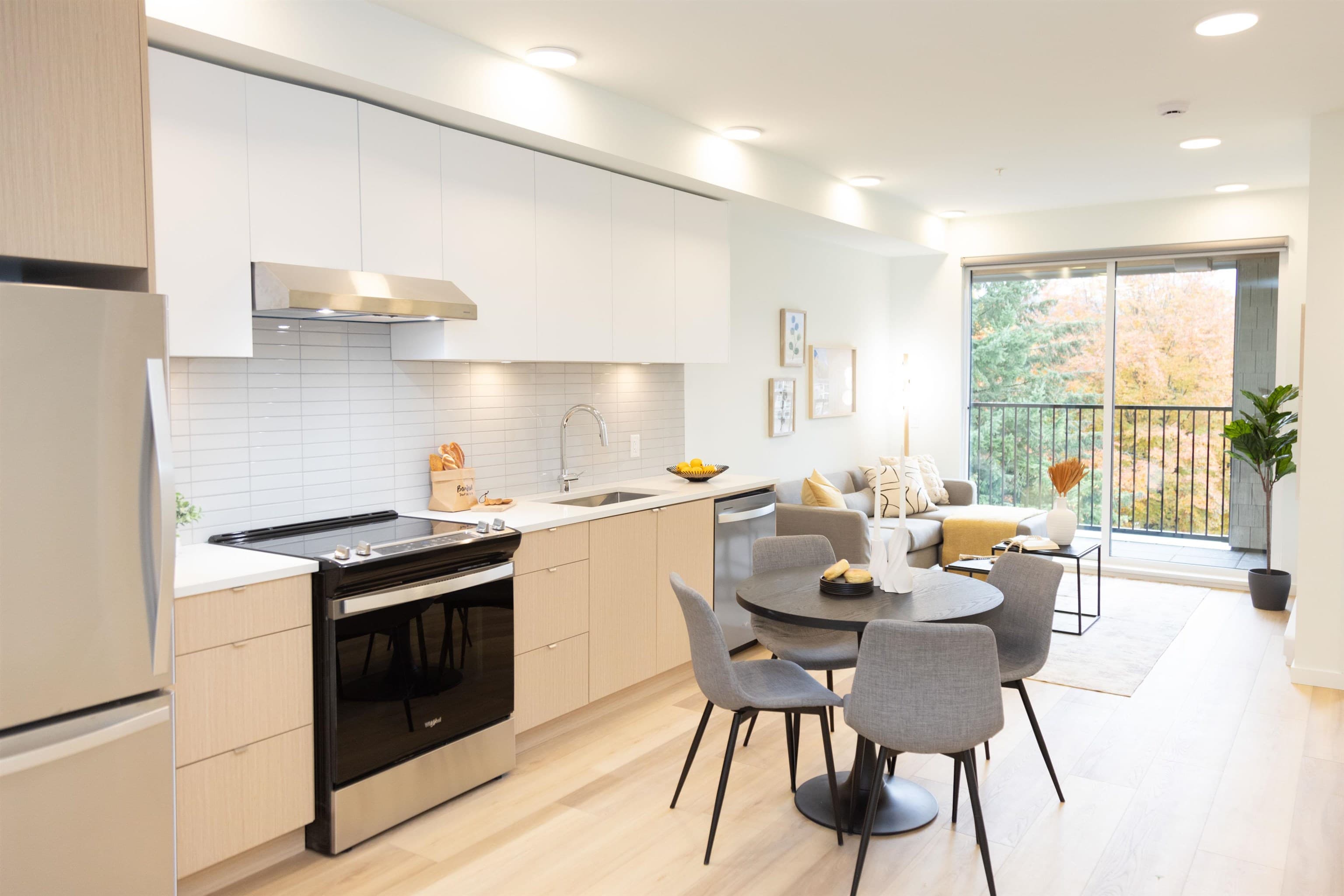 406 - 37994 Second Avenue, Squamish, V8B 0C3 — photo 1