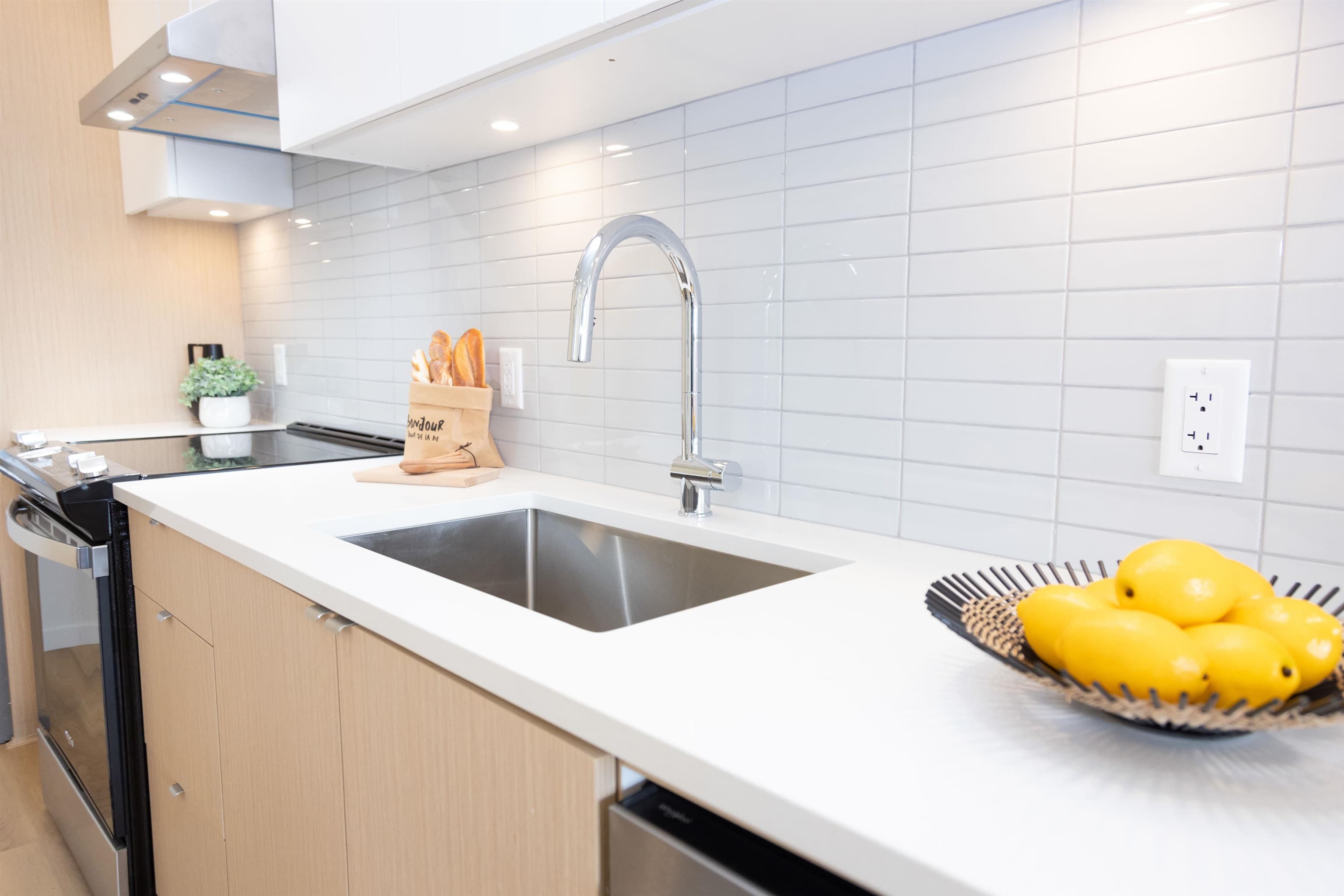 406 - 37994 Second Avenue, Squamish, V8B 0C3 — photo 5