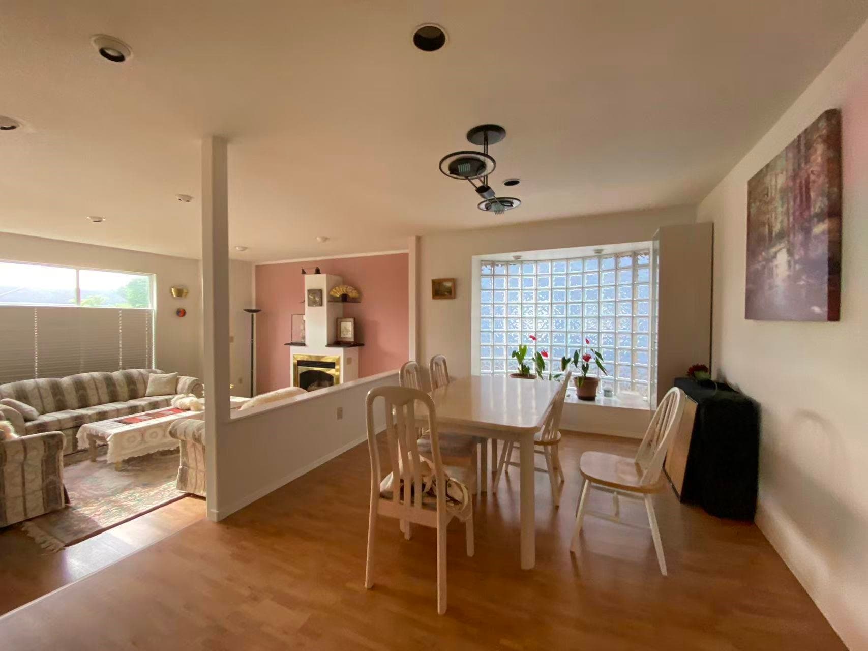 6990 Willingdon Avenue, Burnaby, V5J 3R2 — photo 2