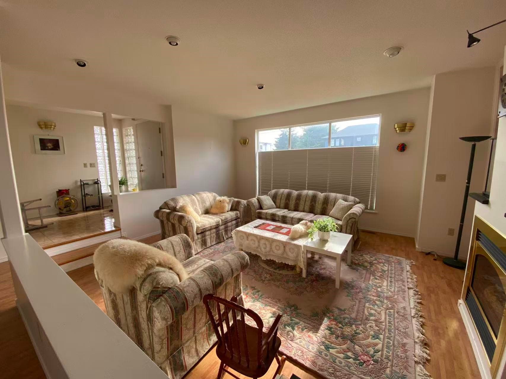 6990 Willingdon Avenue, Burnaby, V5J 3R2 — photo 3