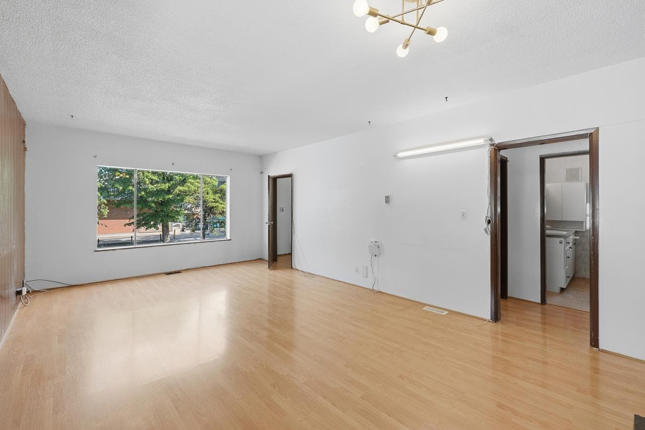 1016 E 18th Avenue, Vancouver, V5V 1H1 — photo 3
