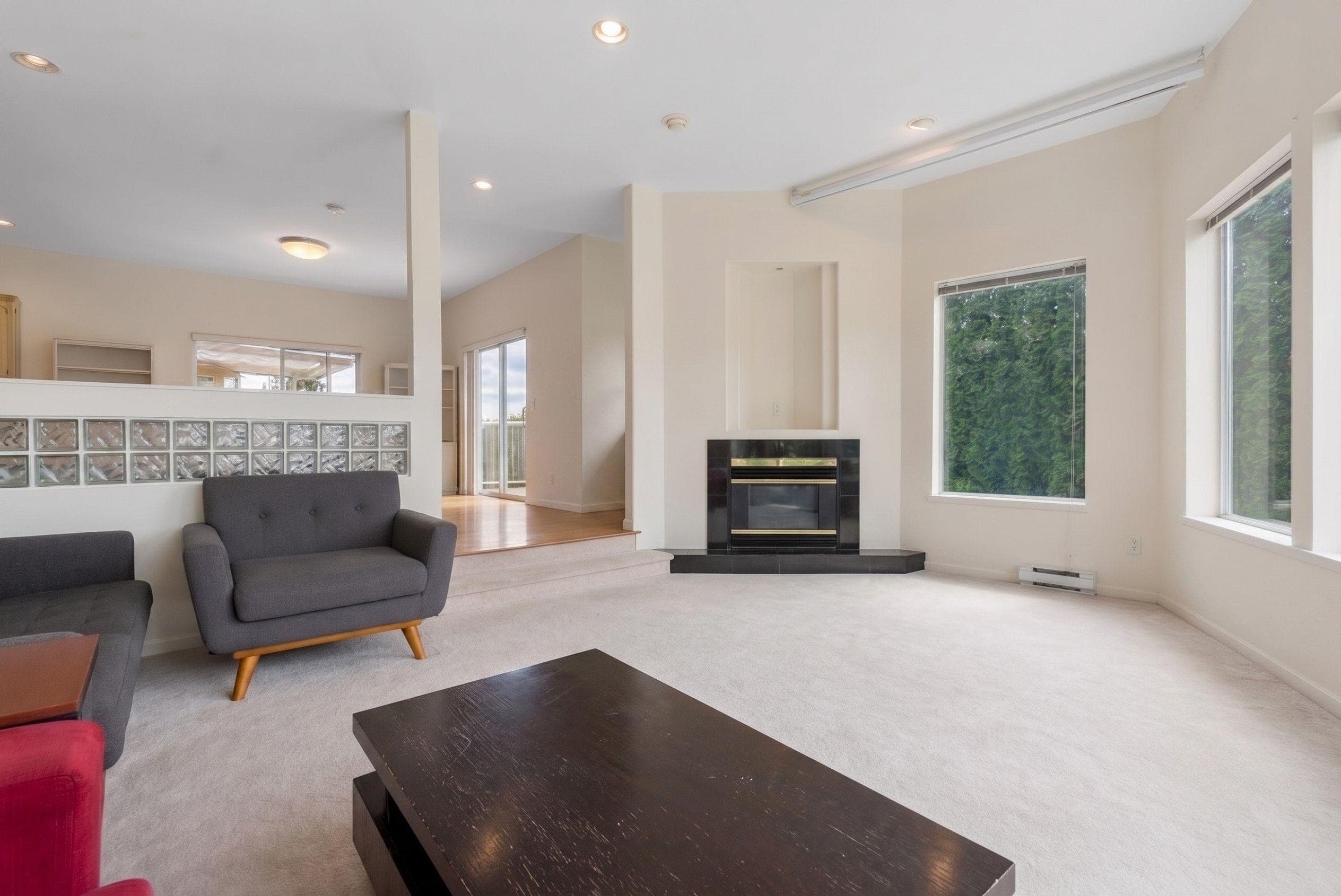 1620 Fell Avenue, Burnaby, V5B 3Z5 — photo 4