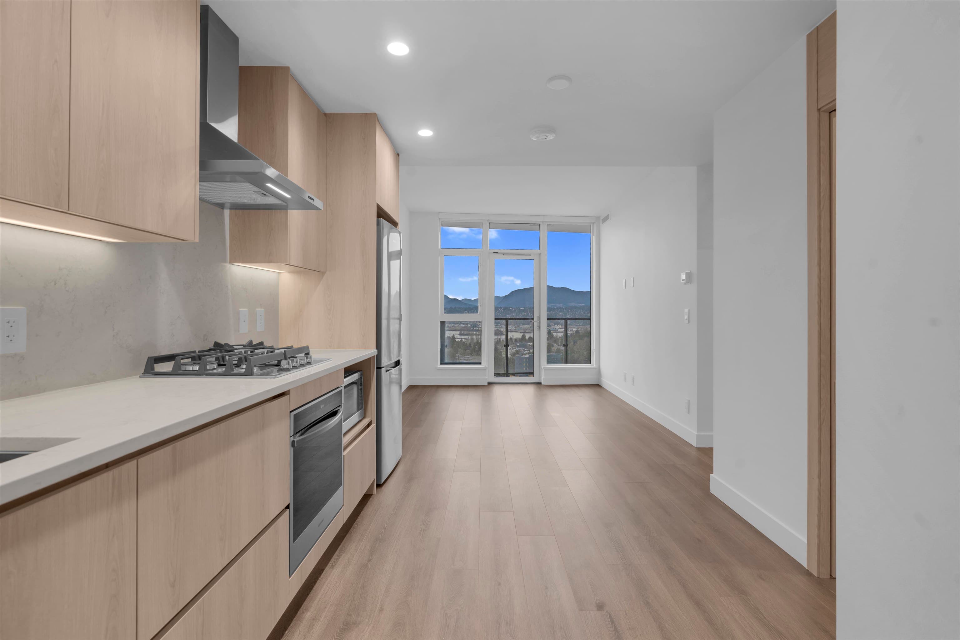 1709 - 10750 135a Street, Surrey, V3T 0V4 — photo 3