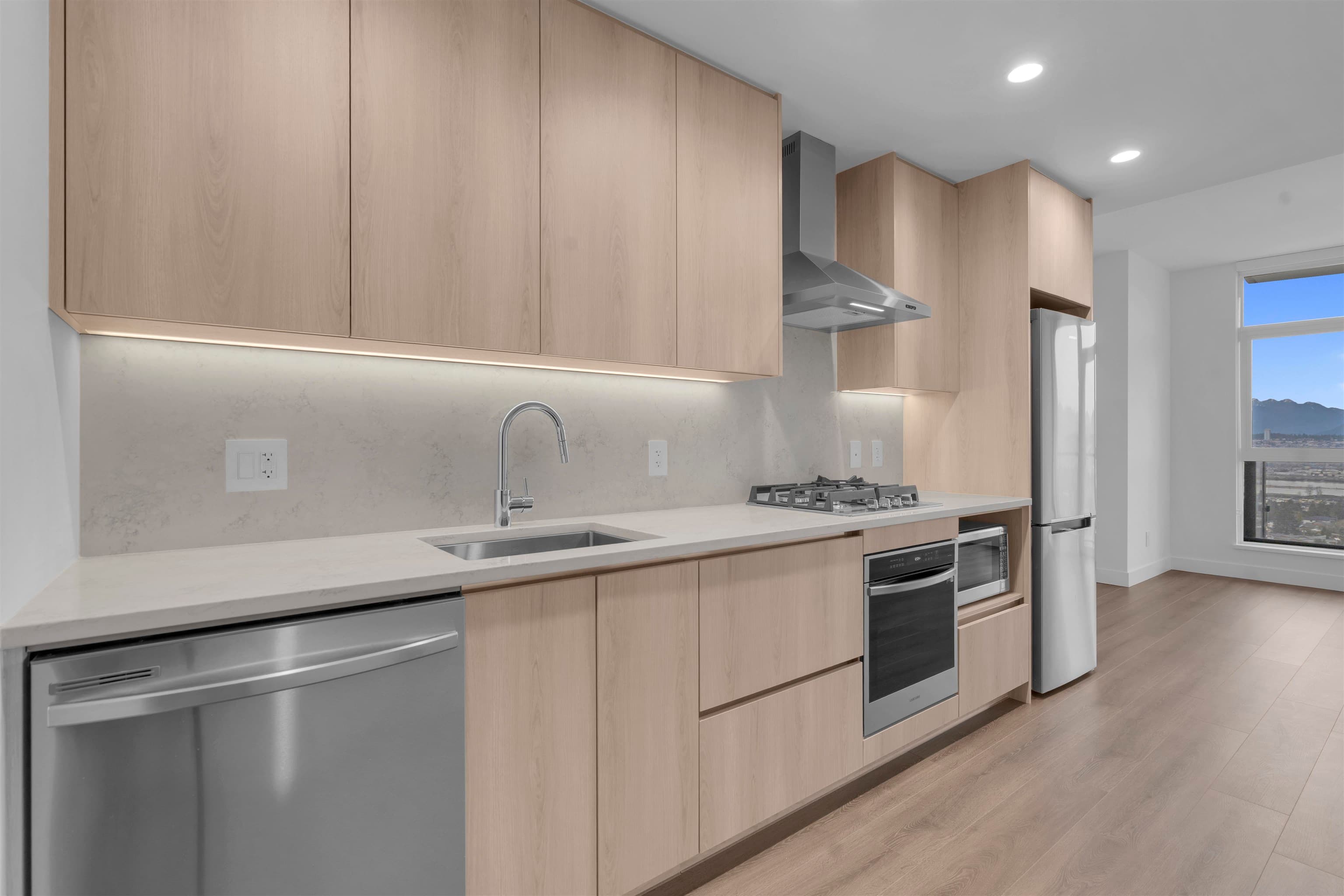 1709 - 10750 135a Street, Surrey, V3T 0V4 — photo 5