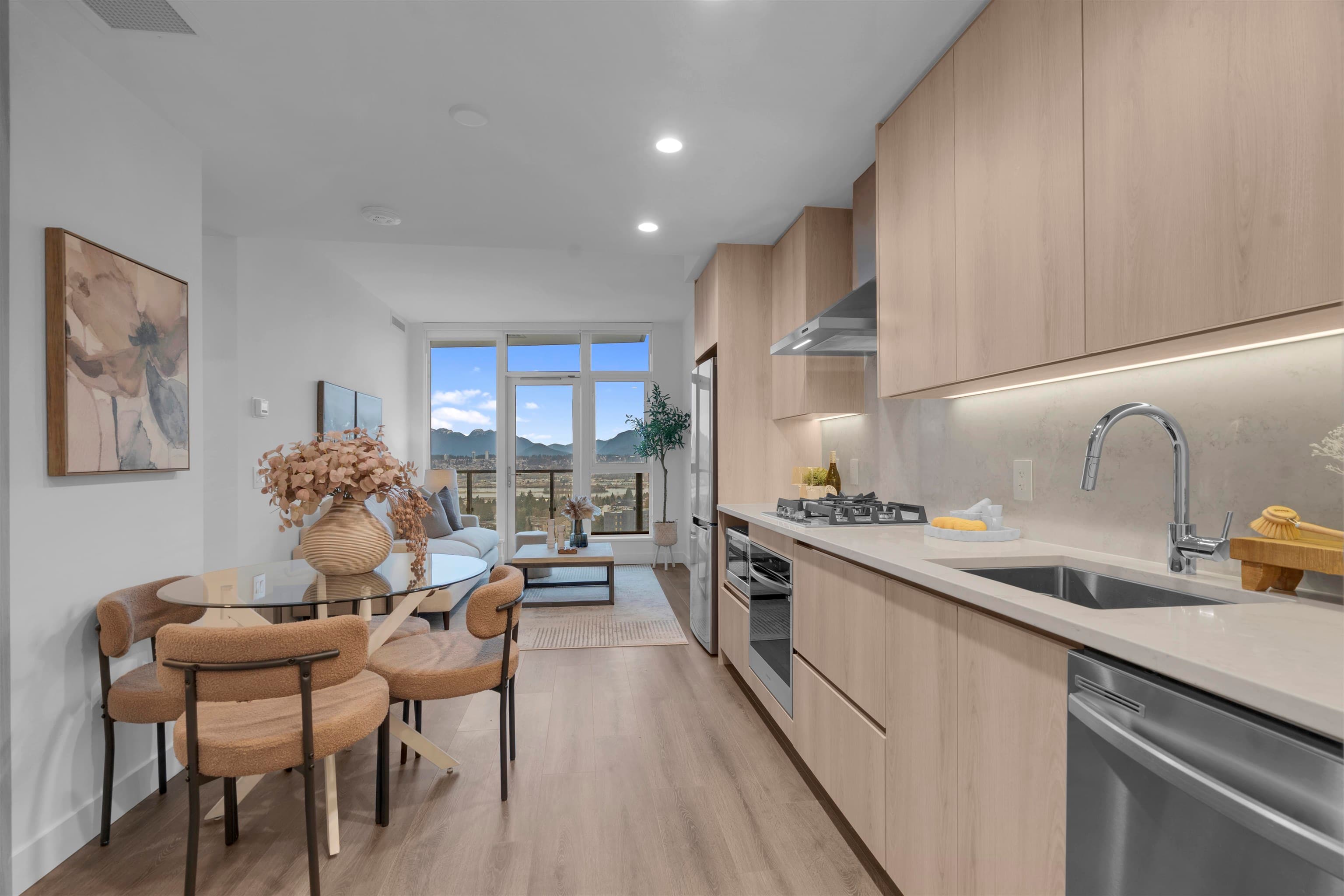 1501 - 10750 135a Street, Surrey, V3T 0V4 — photo 5