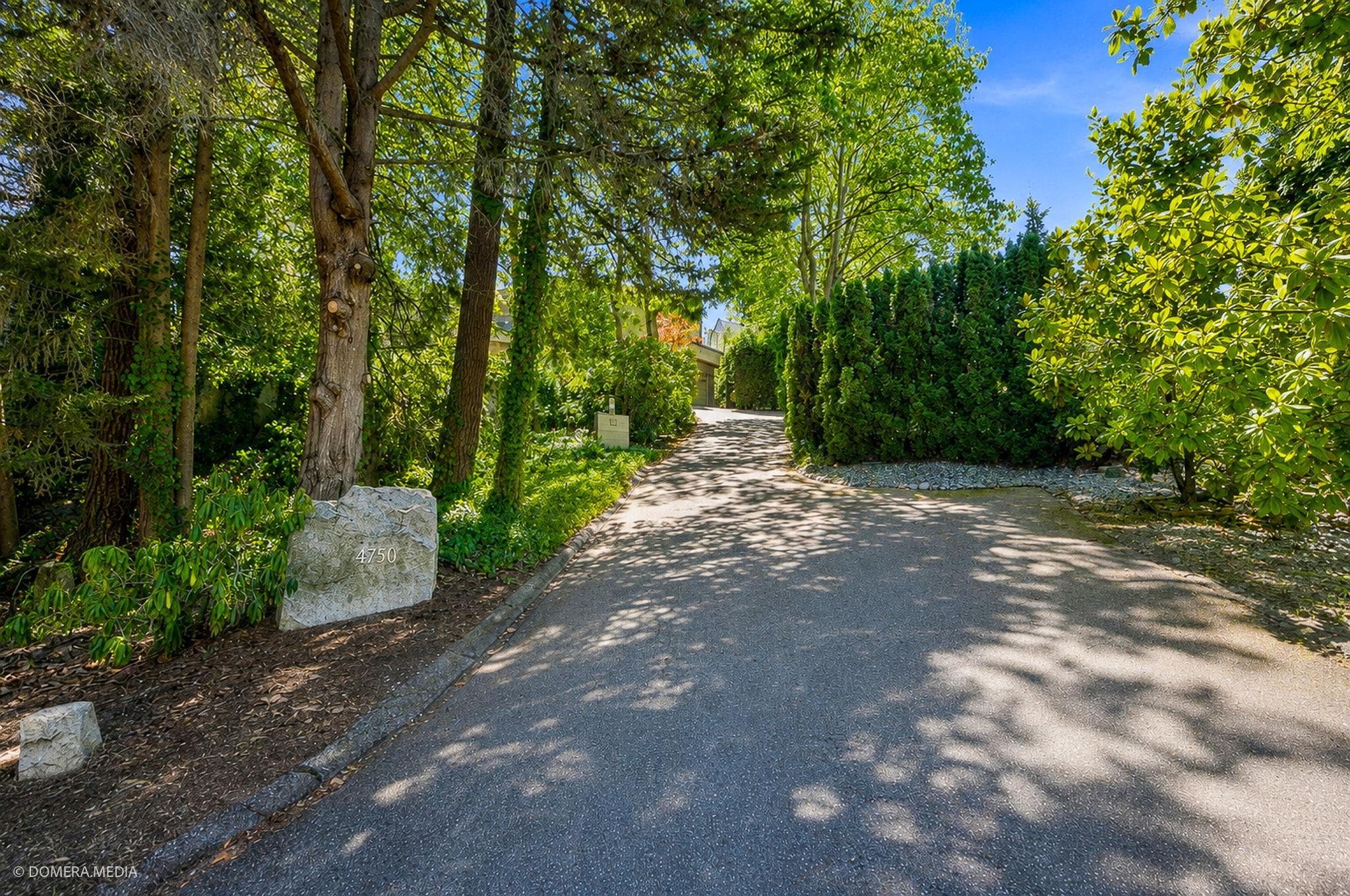 4750 Meadfeild Road, West Vancouver, V7W 2Y3 — photo 2