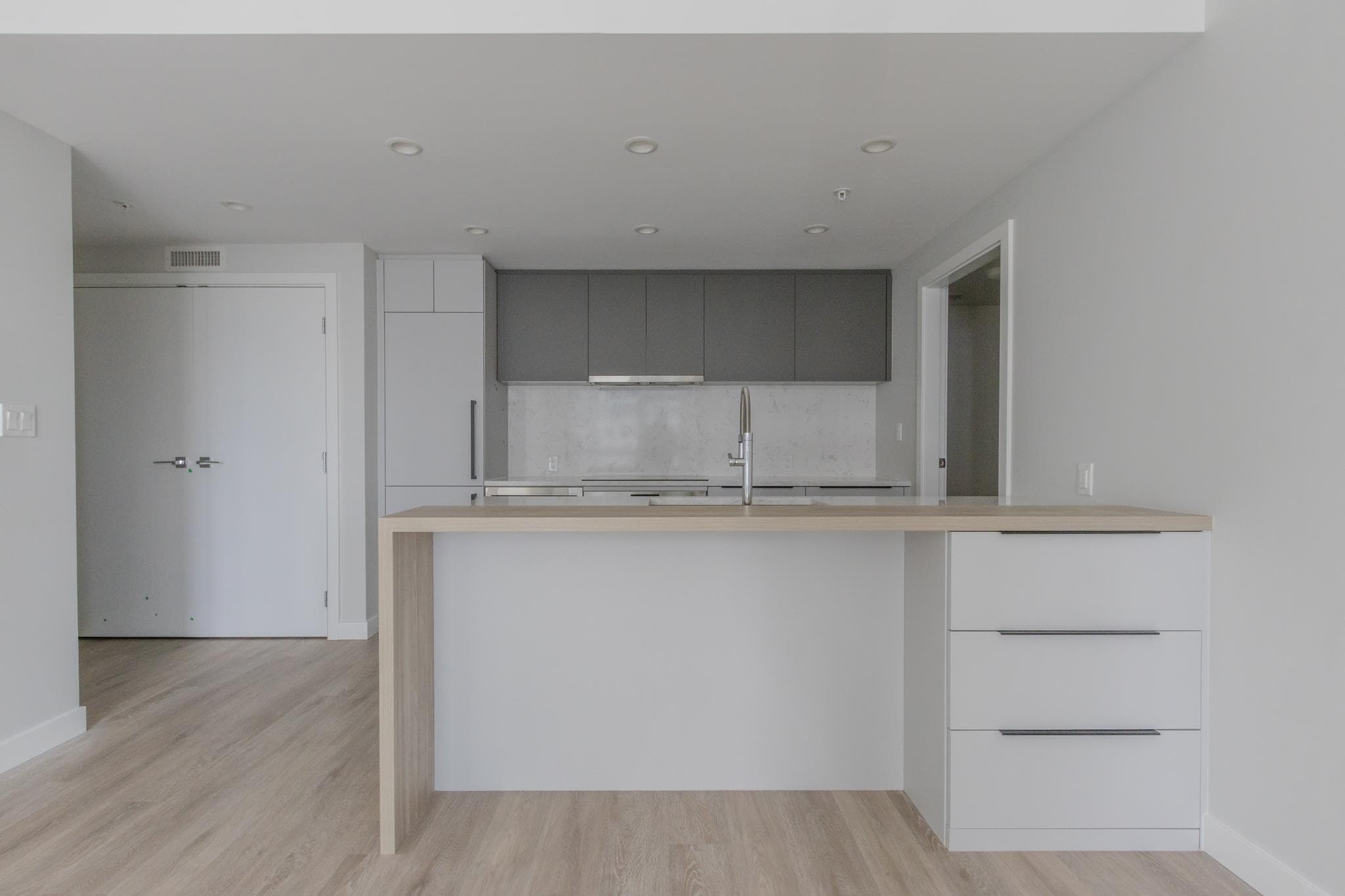 1011 - 567 Emerson Street, Coquitlam, V3J 3A4 — photo 4