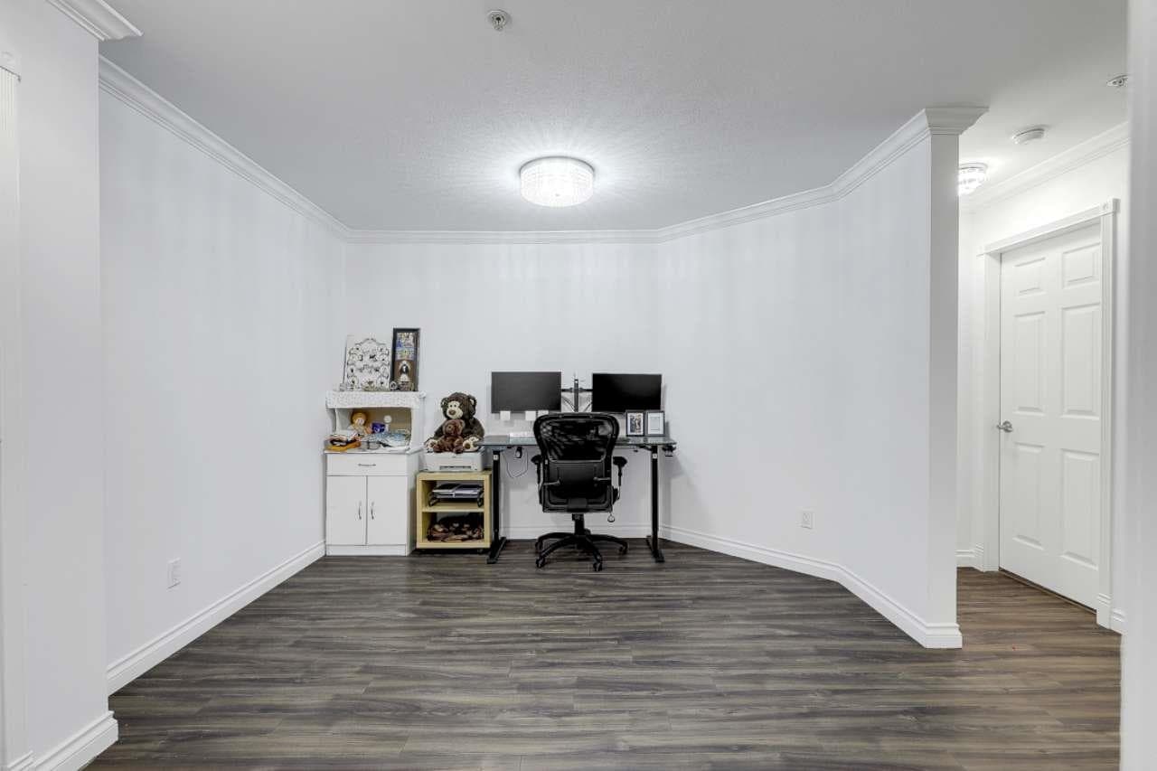 103 - 12125 75a Avenue, Surrey, V3W 1B9 — photo 2