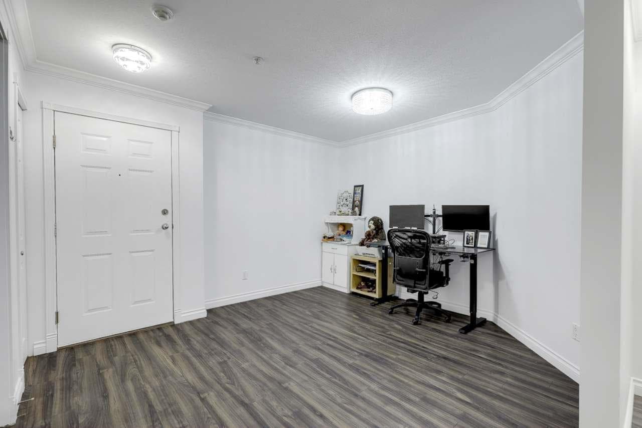 103 - 12125 75a Avenue, Surrey, V3W 1B9 — photo 3
