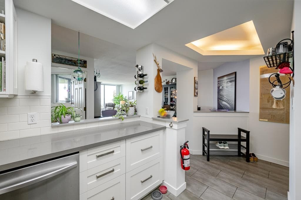 1503 - 13353 108 Avenue, Surrey, V3T 5T5 — photo 3